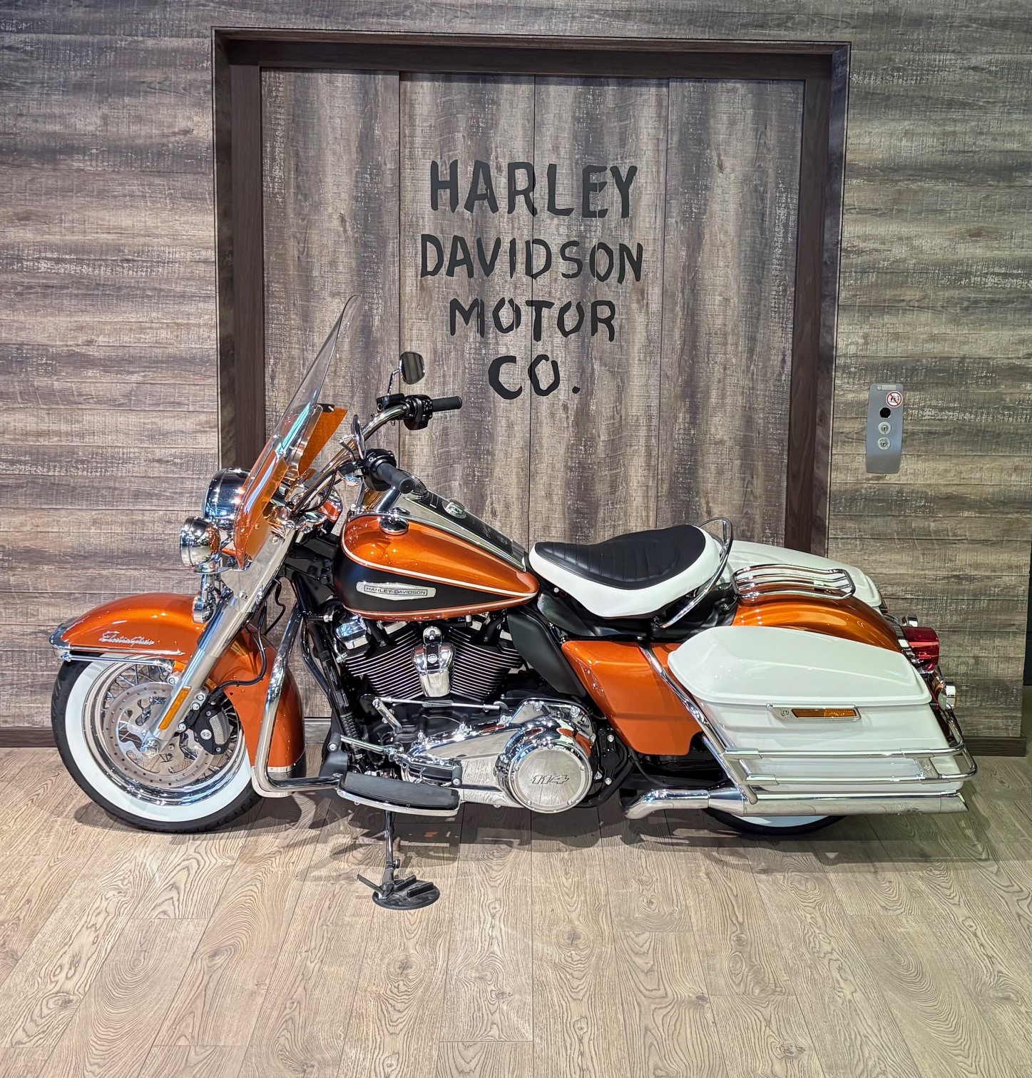 HARLEY-DAVIDSON FLHFB Electra Glide Highway Kingl 114-showroom-element-3