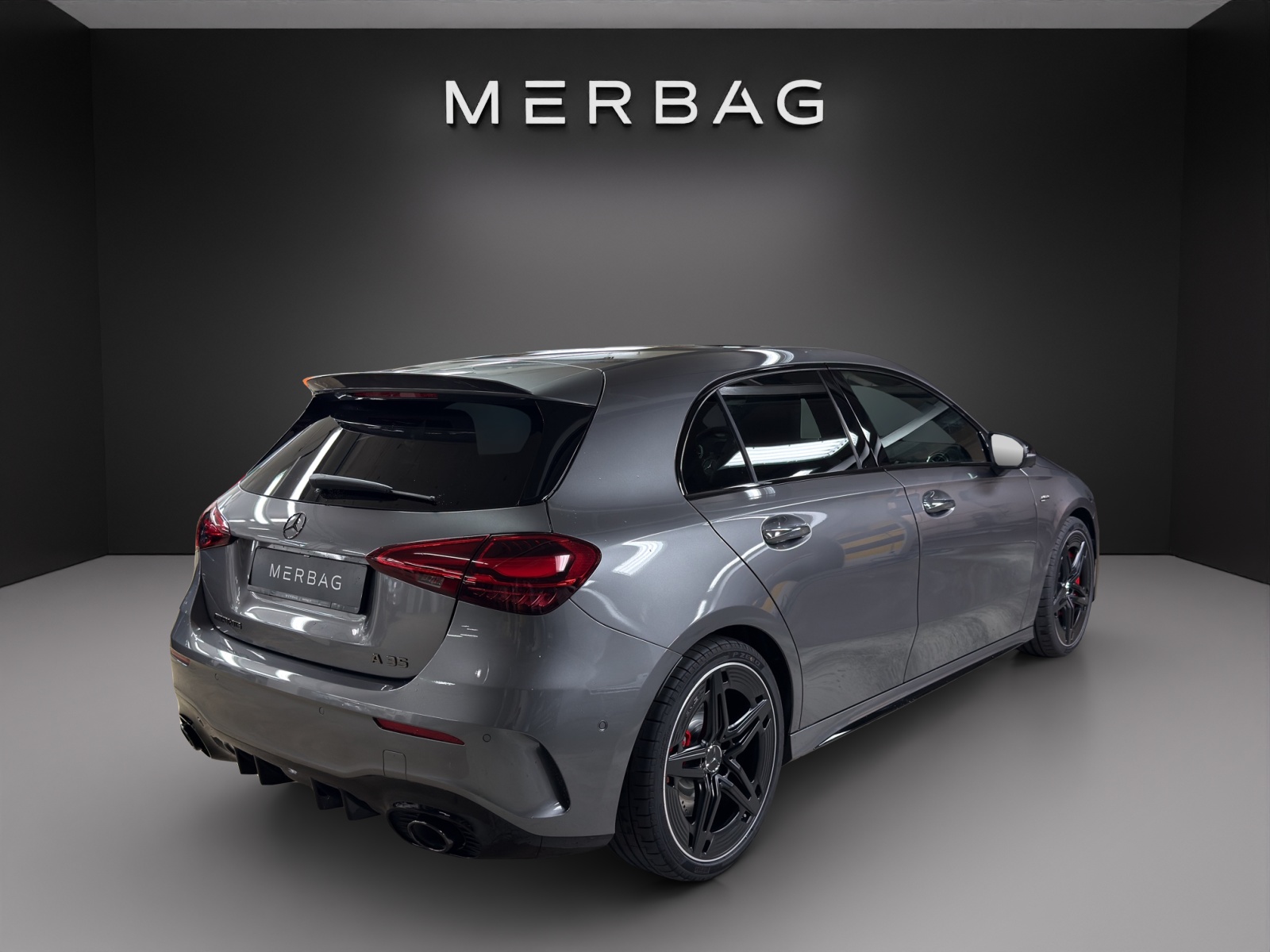 MERCEDES-BENZ A 35 AMG 4Matic 8G-DCT-image-4