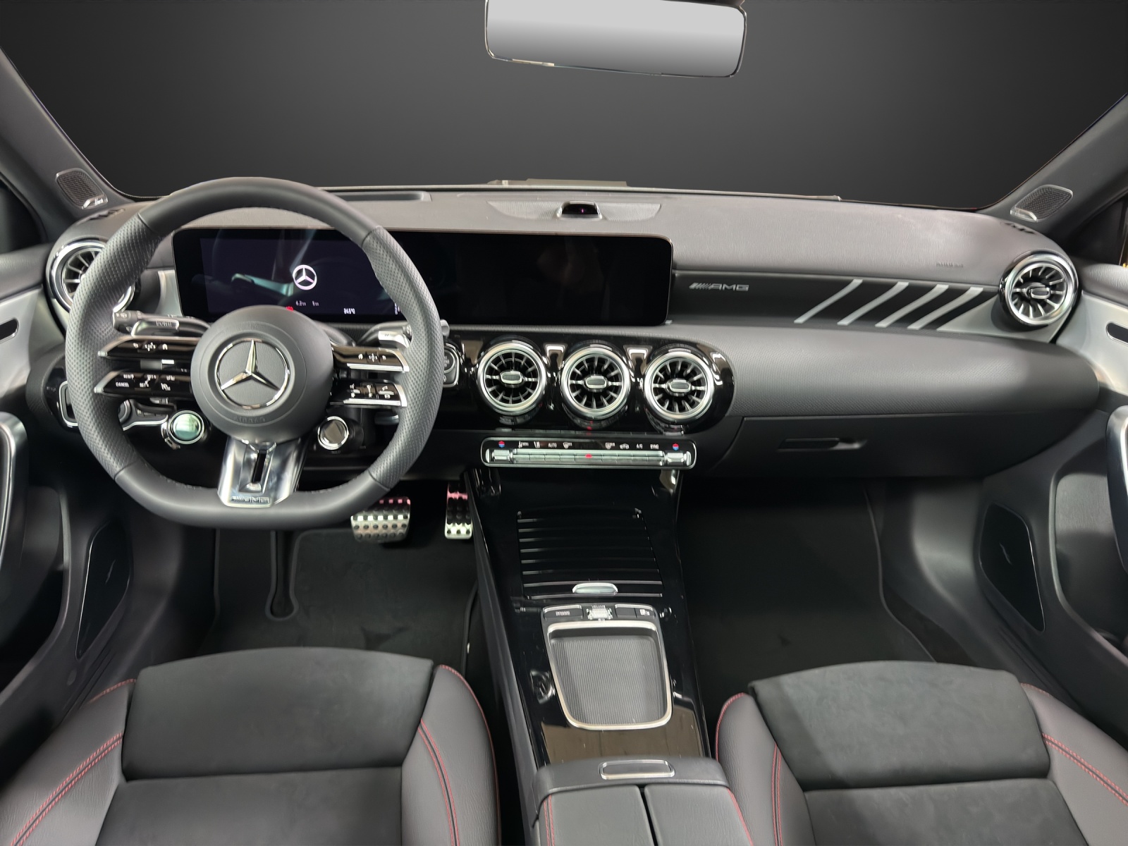 MERCEDES-BENZ A 35 AMG 4Matic 8G-DCT-image-10