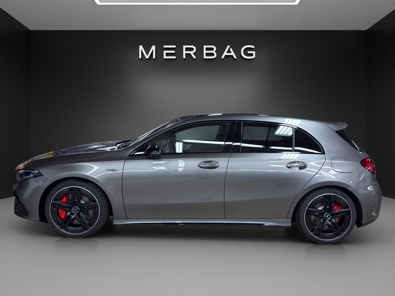 MERCEDES-BENZ A 35 AMG 4Matic 8G-DCT-image-1