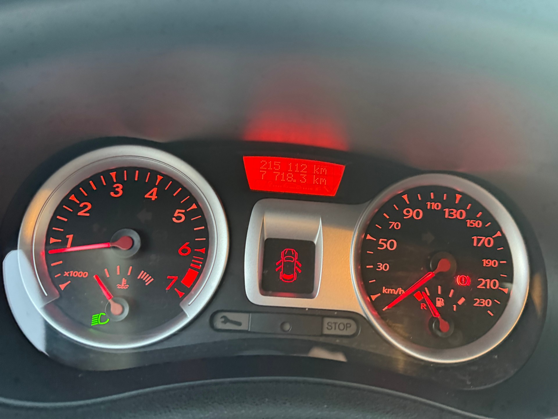 RENAULT Clio 1.2 16V Turbo Dynamique-image-10