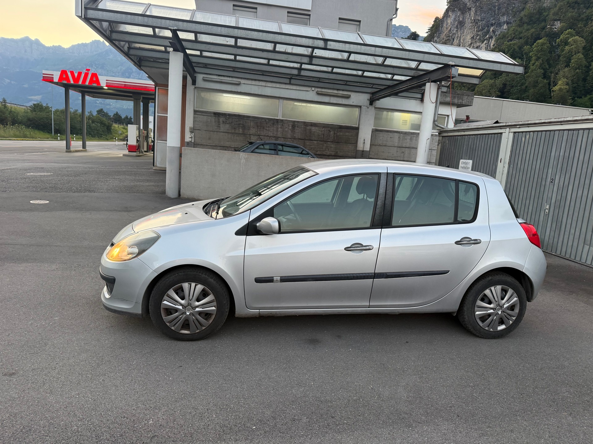 RENAULT Clio 1.2 16V Turbo Dynamique-image-2