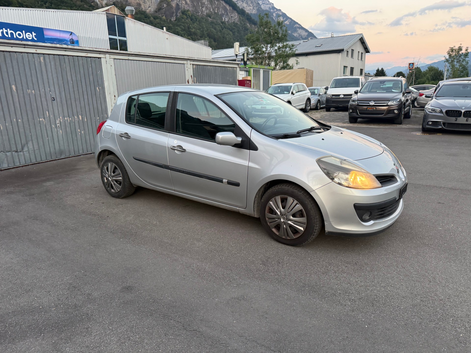 RENAULT Clio 1.2 16V Turbo Dynamique-image-5