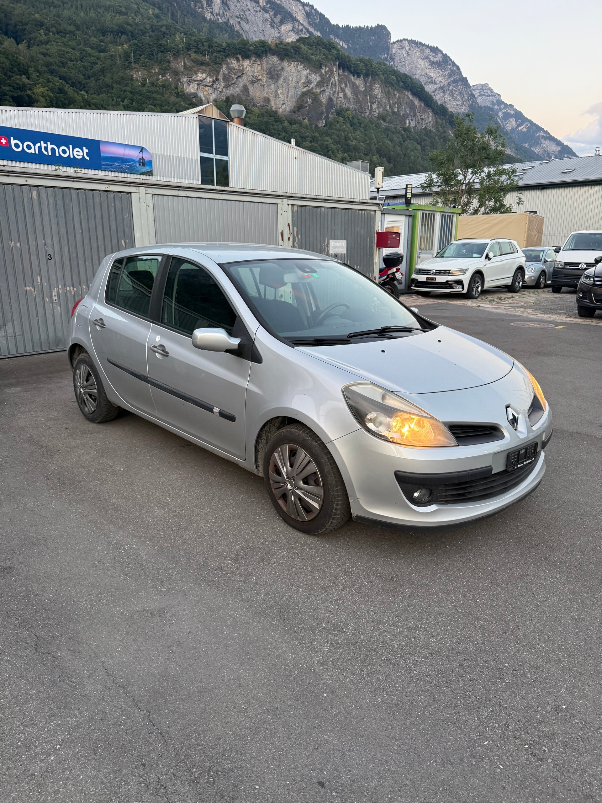 RENAULT Clio 1.2 16V Turbo Dynamique-image-4