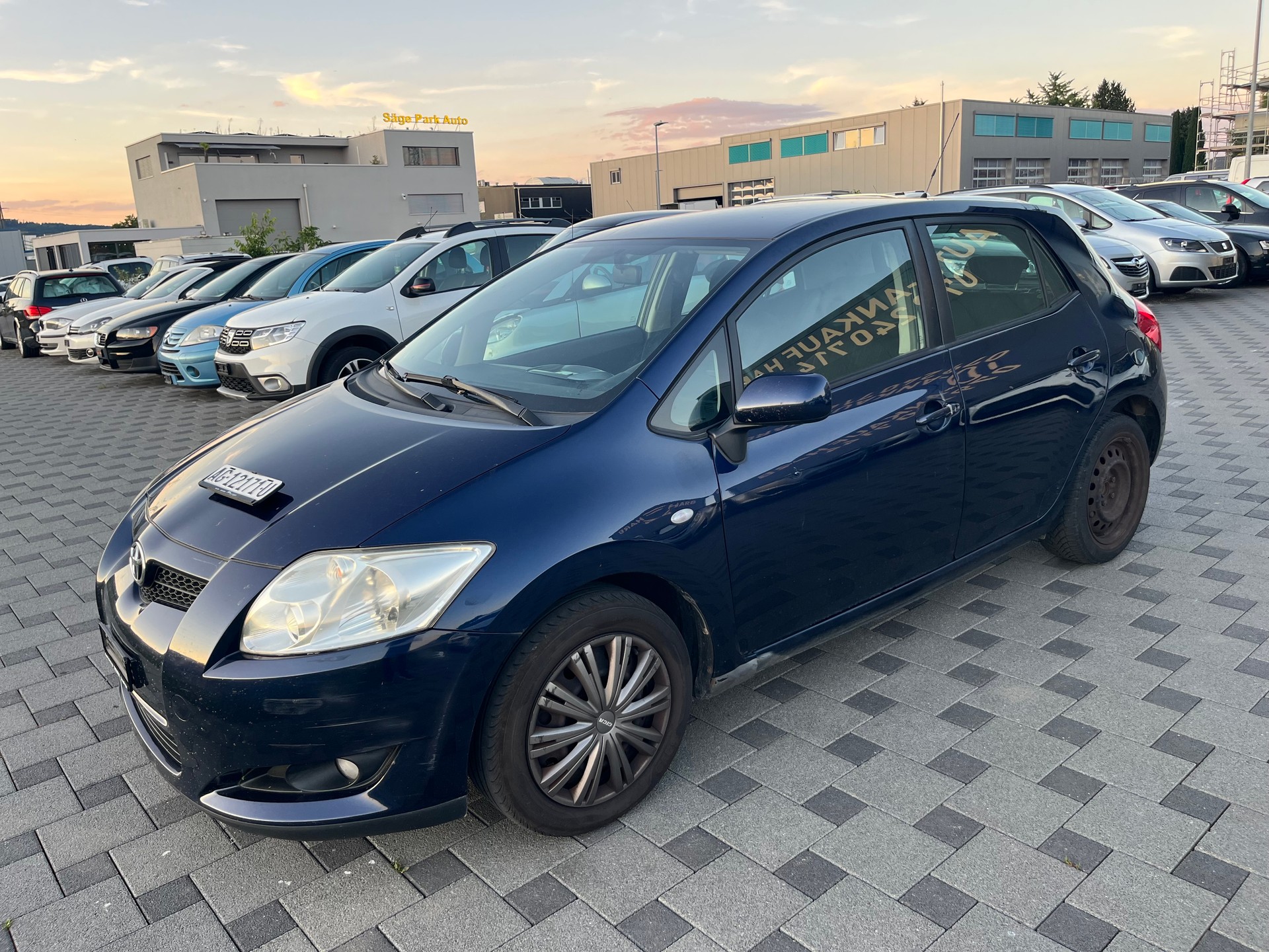 TOYOTA Auris 1.6 Linea Luna-image-2