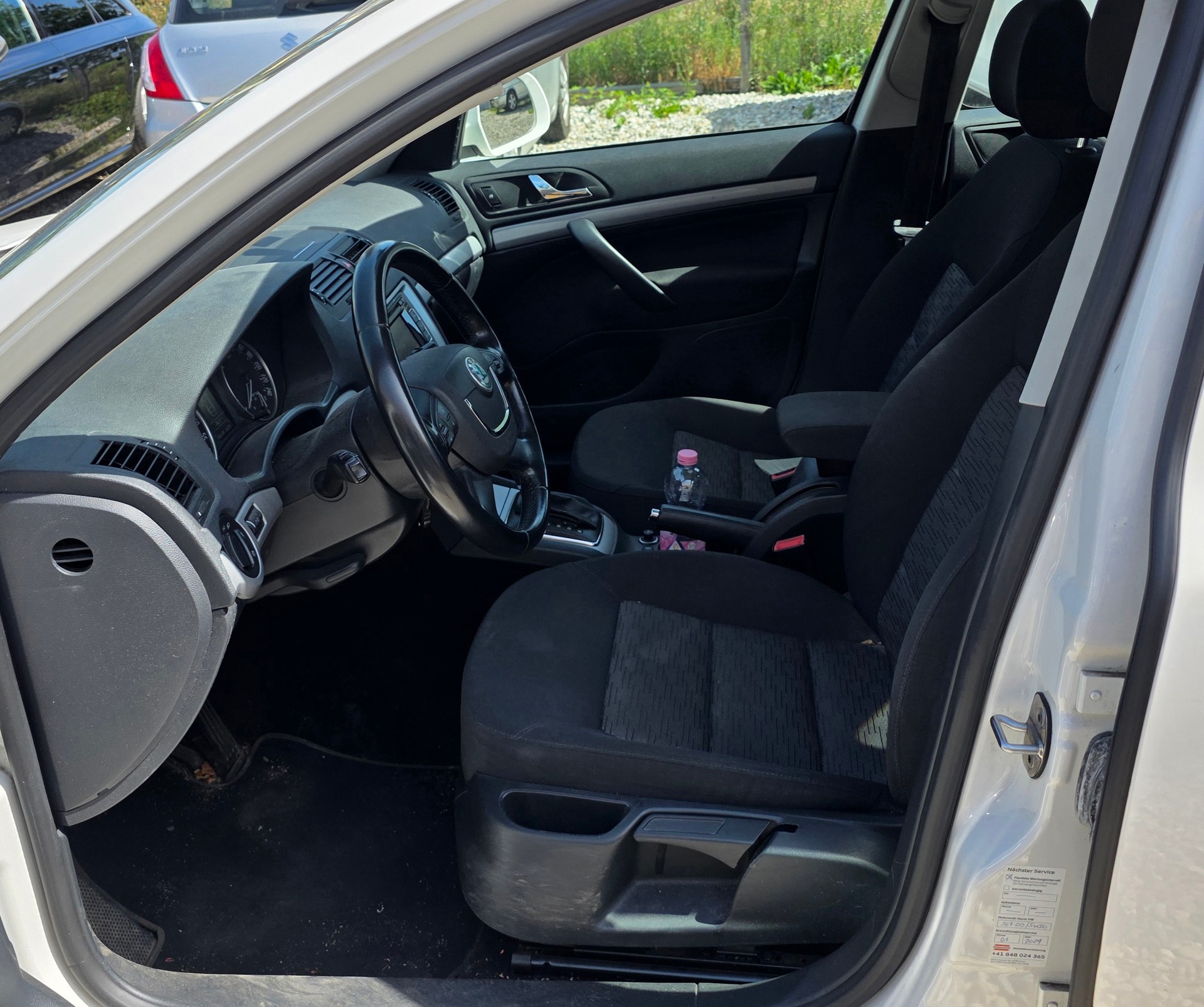 SKODA Octavia Combi 1.6 TDI Active DSG-image-5