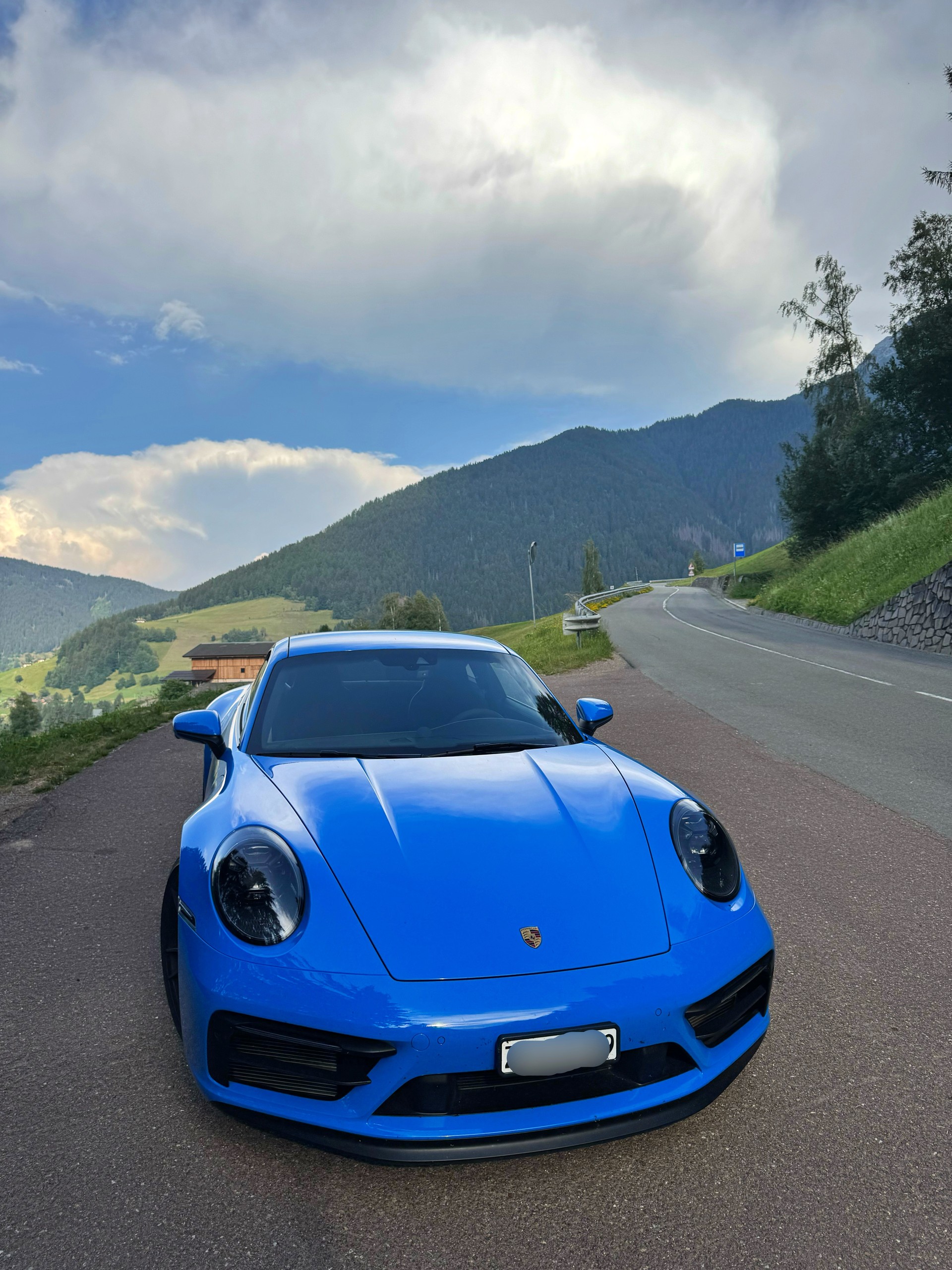 PORSCHE 3.0 Carrera GTS-image-0