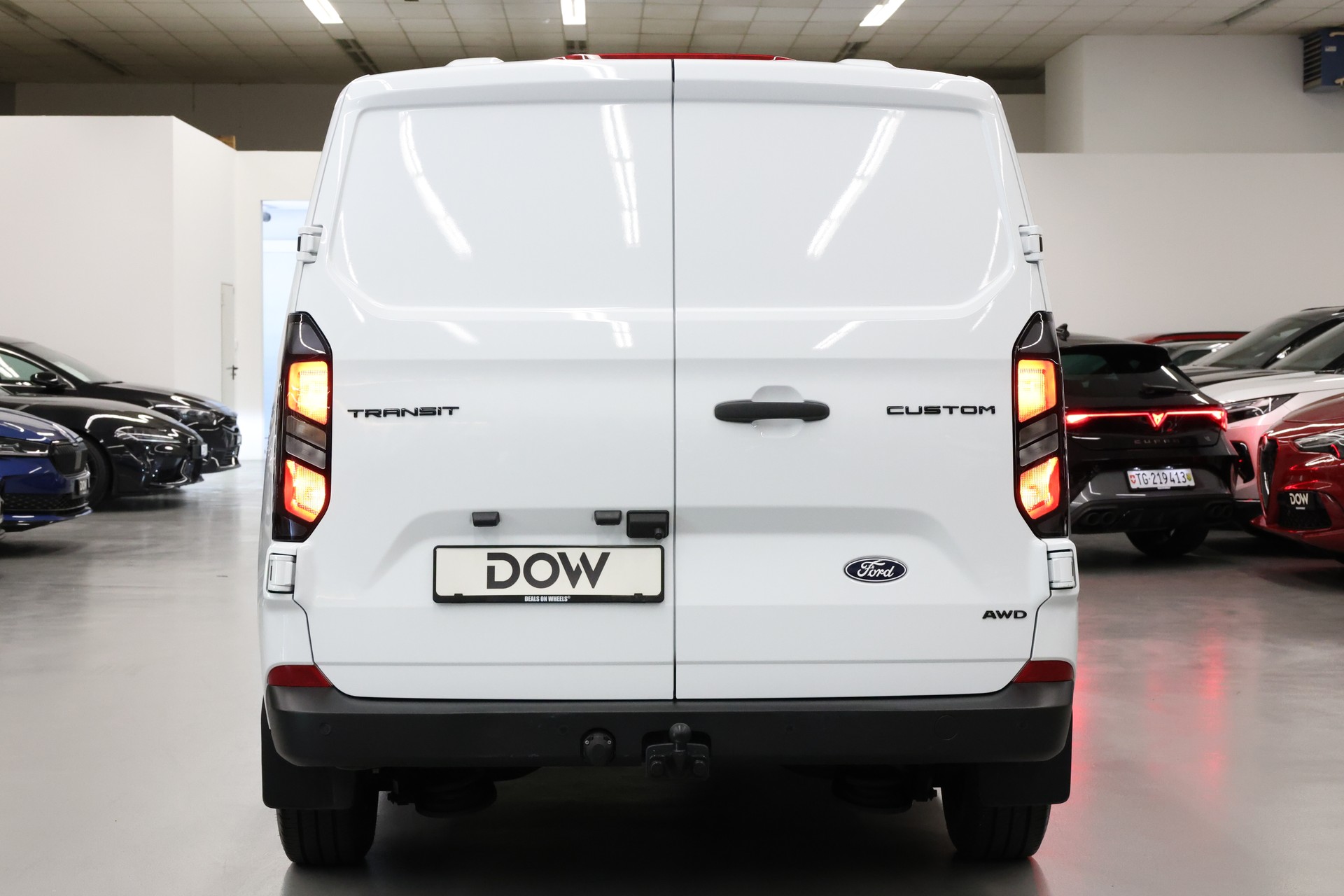 FORD Transit Custom Van 320 L1 2.0 EcoBlue 170 Trend 4x4-image-6