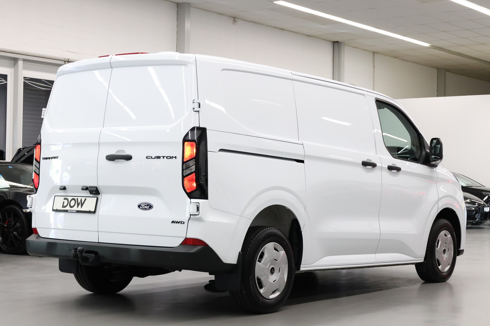 FORD Transit Custom Van 320 L1 2.0 EcoBlue 170 Trend 4x4-image-4