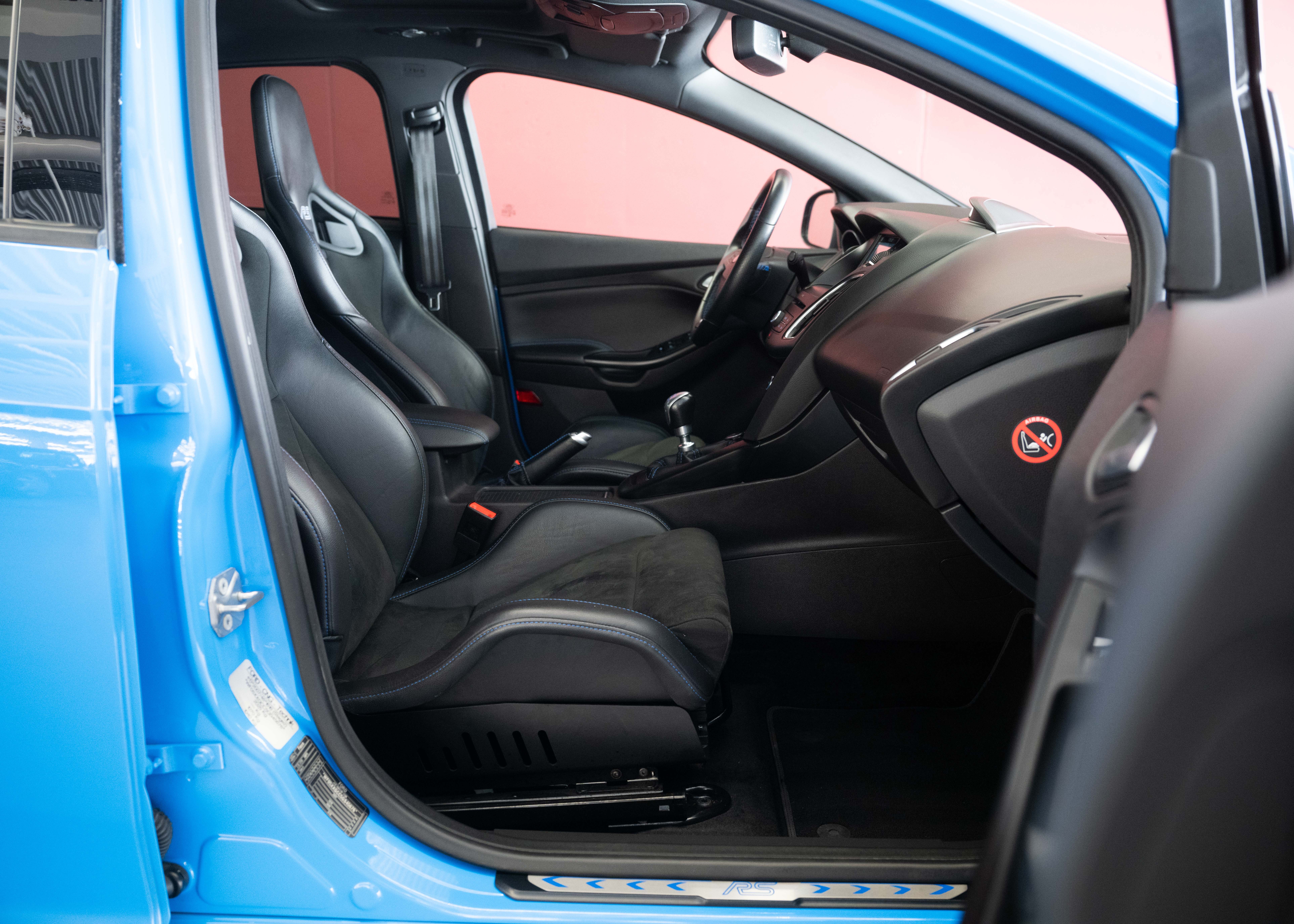 Image FORD FOCUS Focus 2.3 EcoBoost RS AWD (2nd hand Swiss car, RS-Performance pack, sublime condition, full Ford service history)