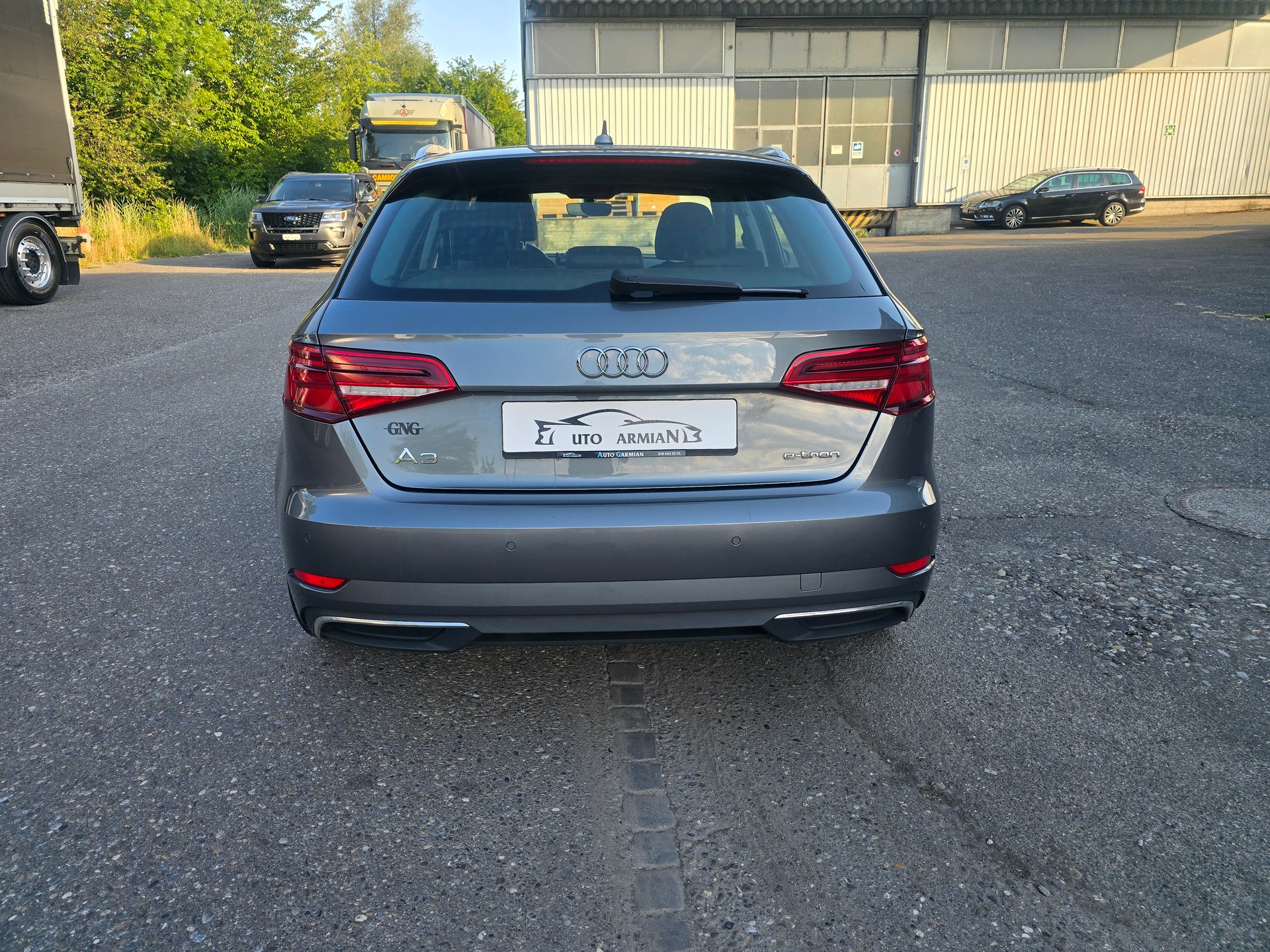 AUDI A3 Sportback 1.4 e-tron Sport S-tronic-image-3