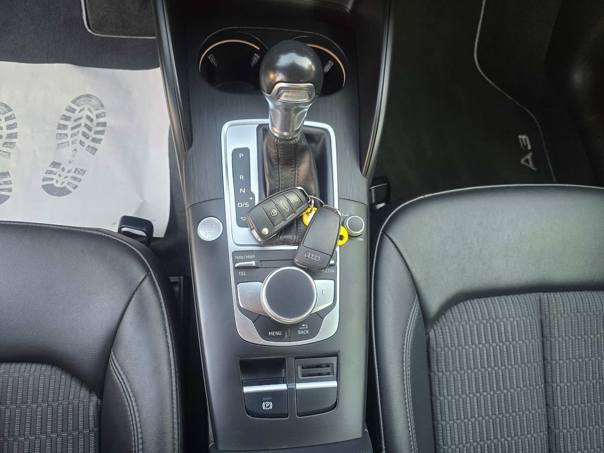 AUDI A3 Sportback 1.4 e-tron Sport S-tronic-image-17