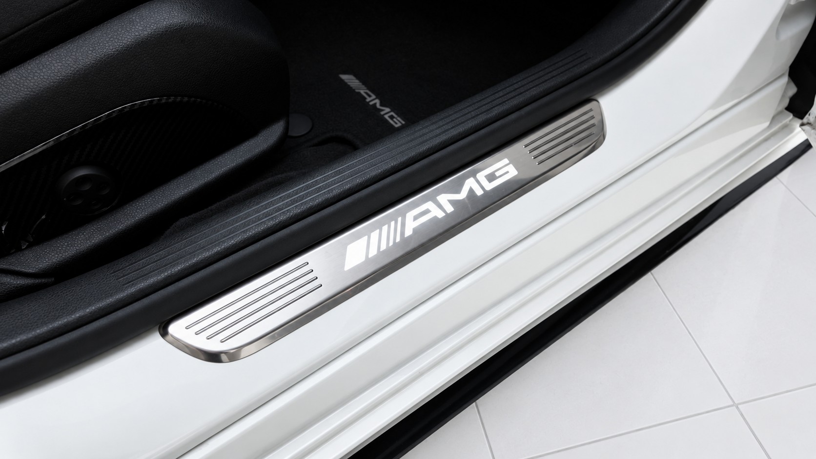 MERCEDES-BENZ C 63 AMG Speedshift-image-4