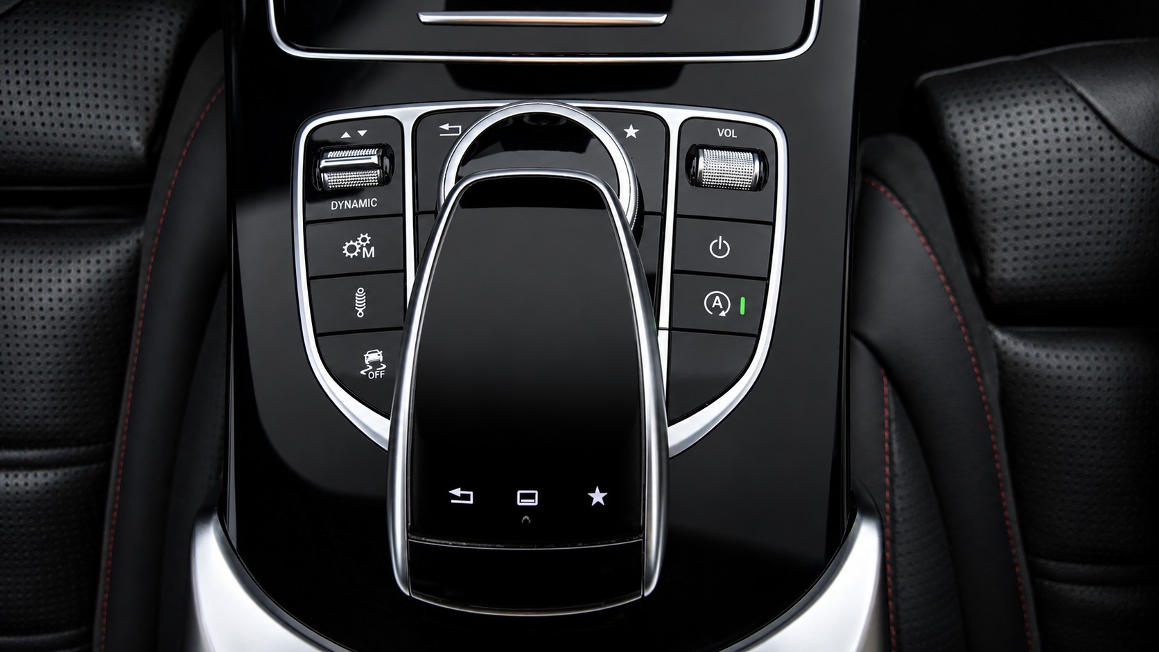 MERCEDES-BENZ C 63 AMG Speedshift-image-8