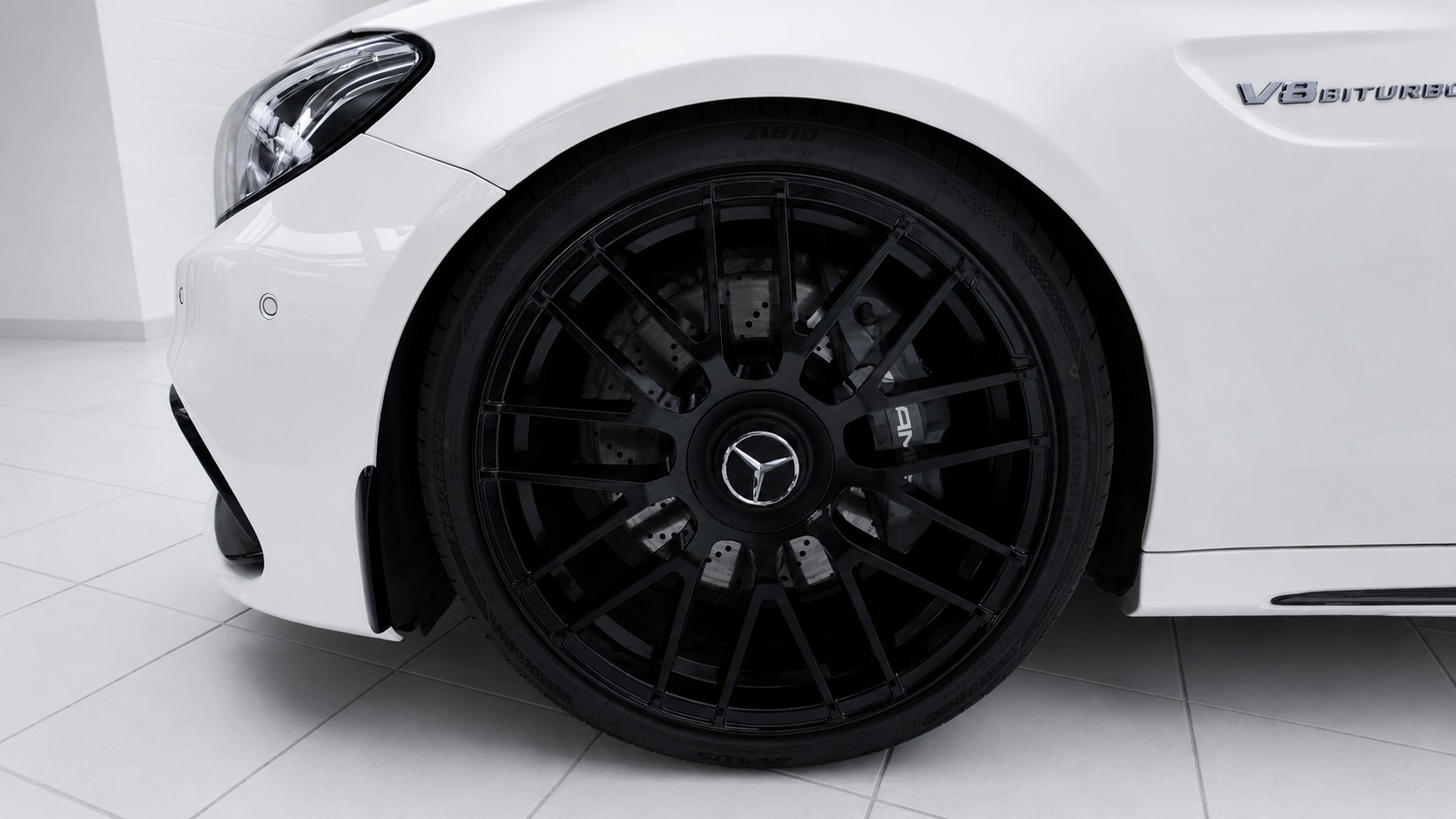 MERCEDES-BENZ C 63 AMG Speedshift-image-2