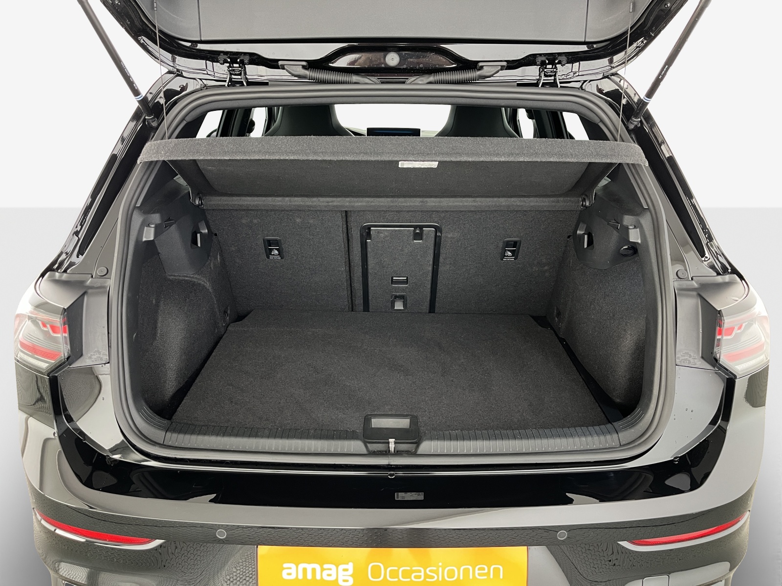 VW Golf 2.0 TSI R-Line DSG 4 Motion-image-12