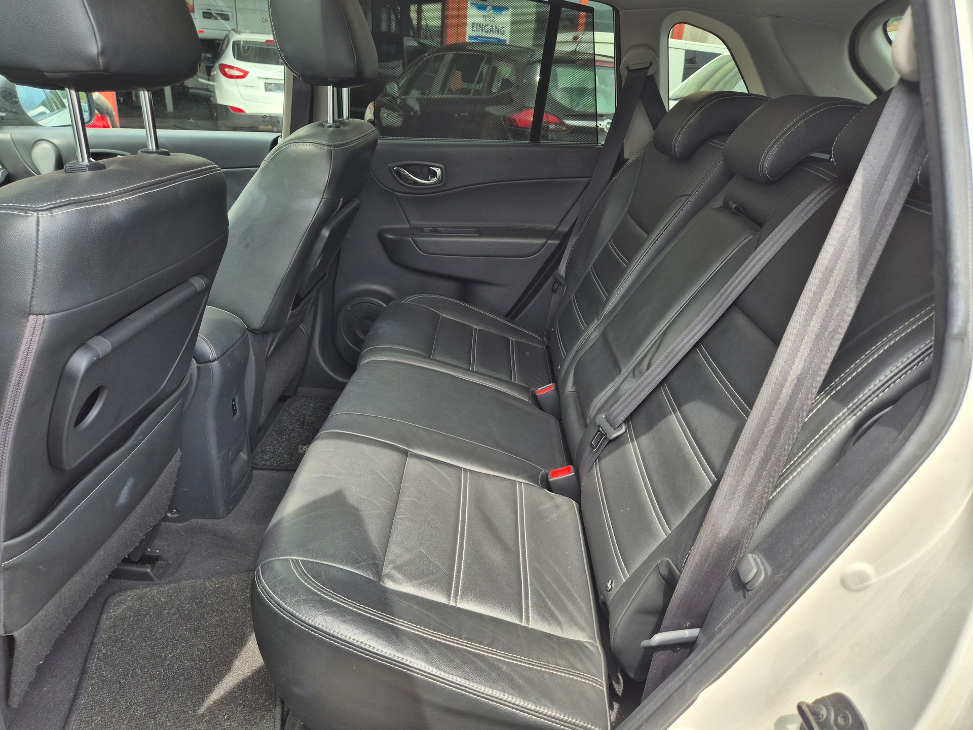 RENAULT Koleos 2.5 Expression 4x4-image-6