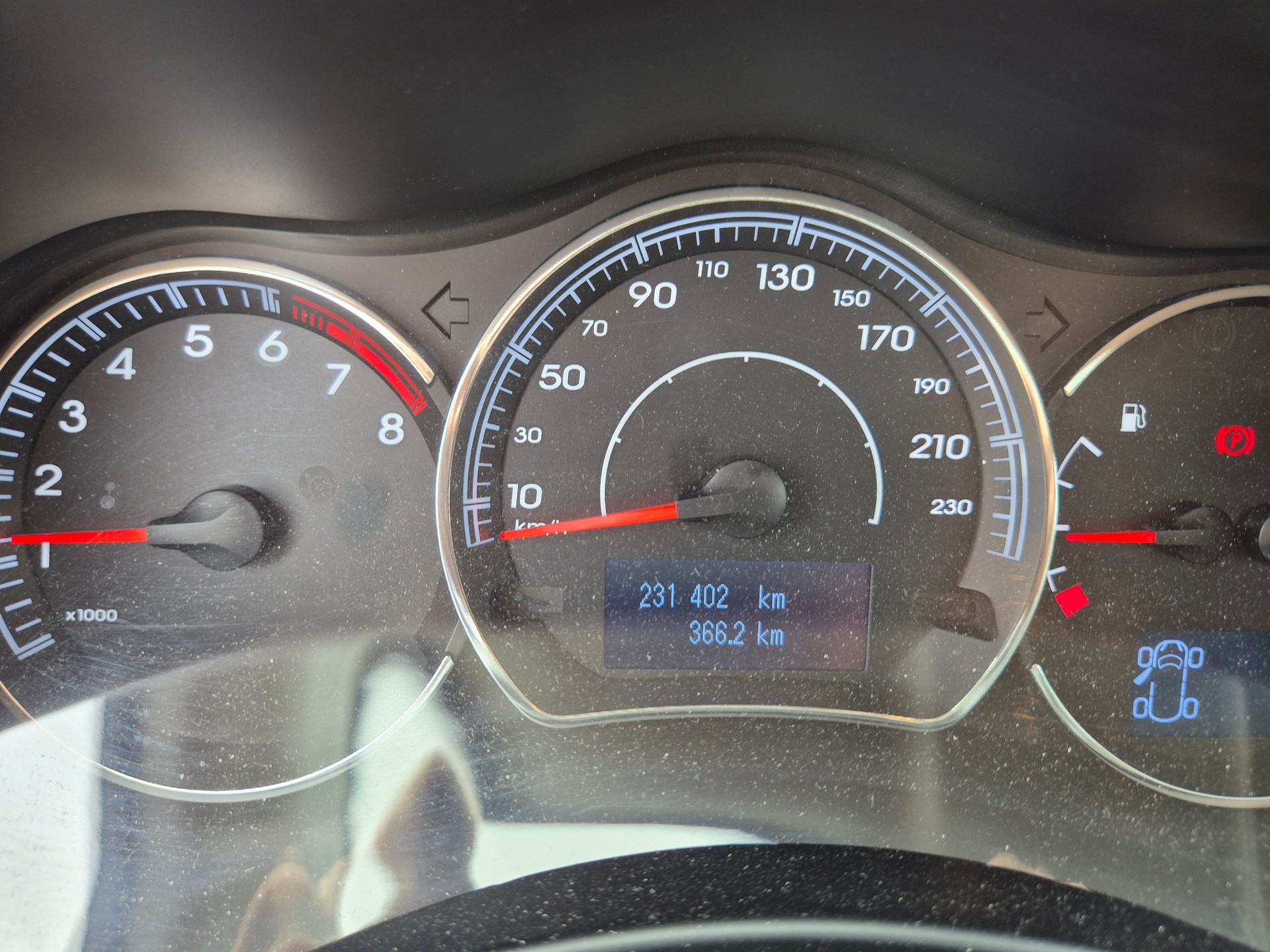 RENAULT Koleos 2.5 Expression 4x4-image-10