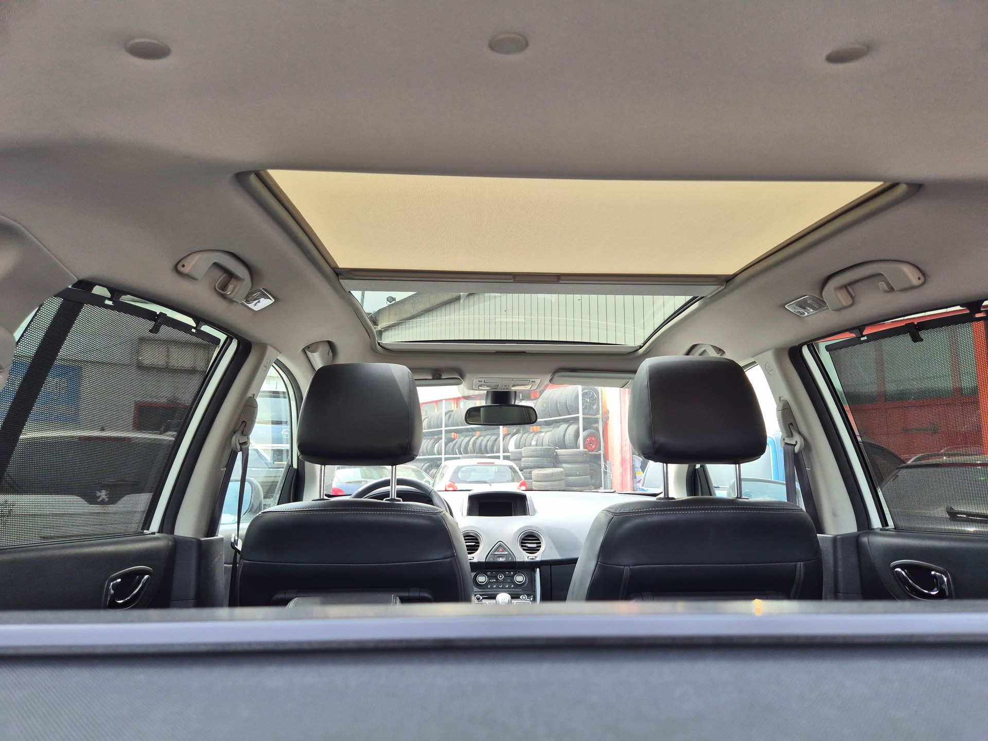 RENAULT Koleos 2.5 Expression 4x4-image-9