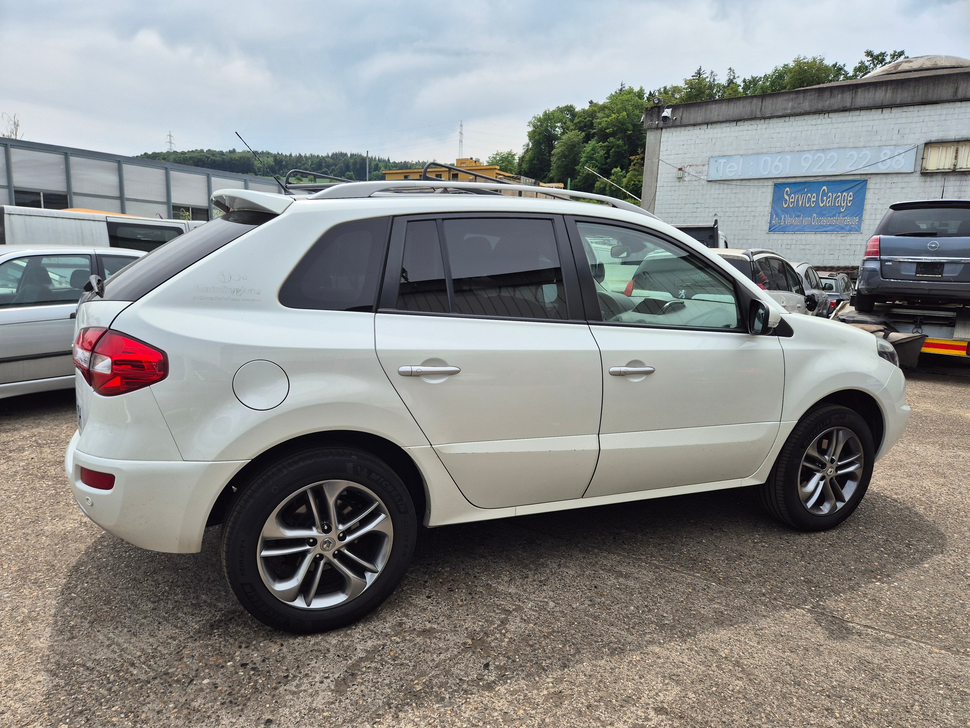 RENAULT Koleos 2.5 Expression 4x4-image-3