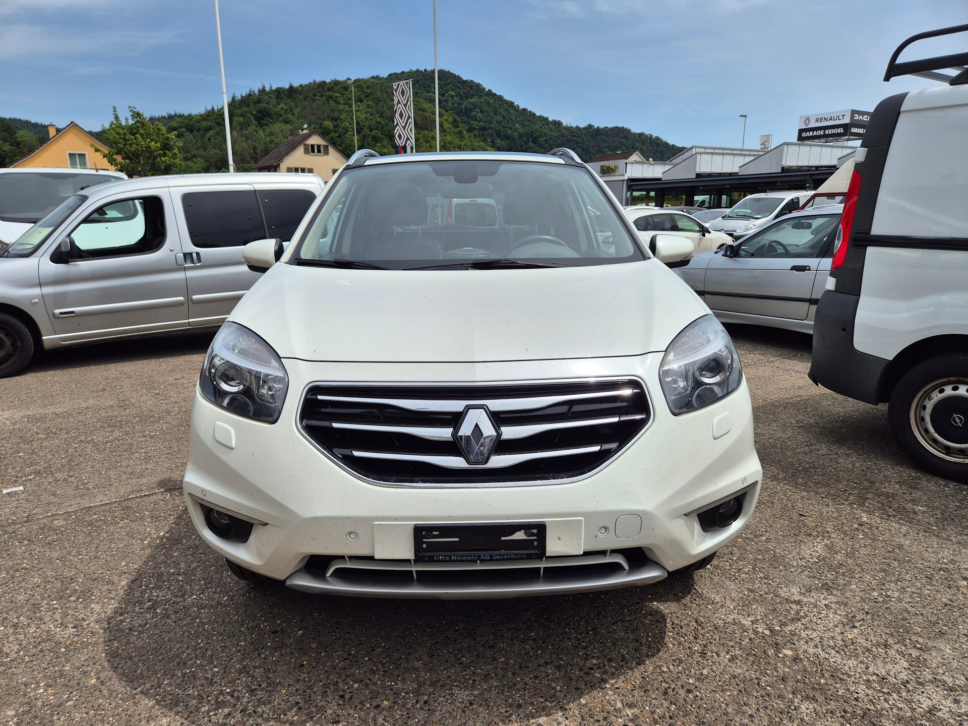 RENAULT Koleos 2.5 Expression 4x4-image-0