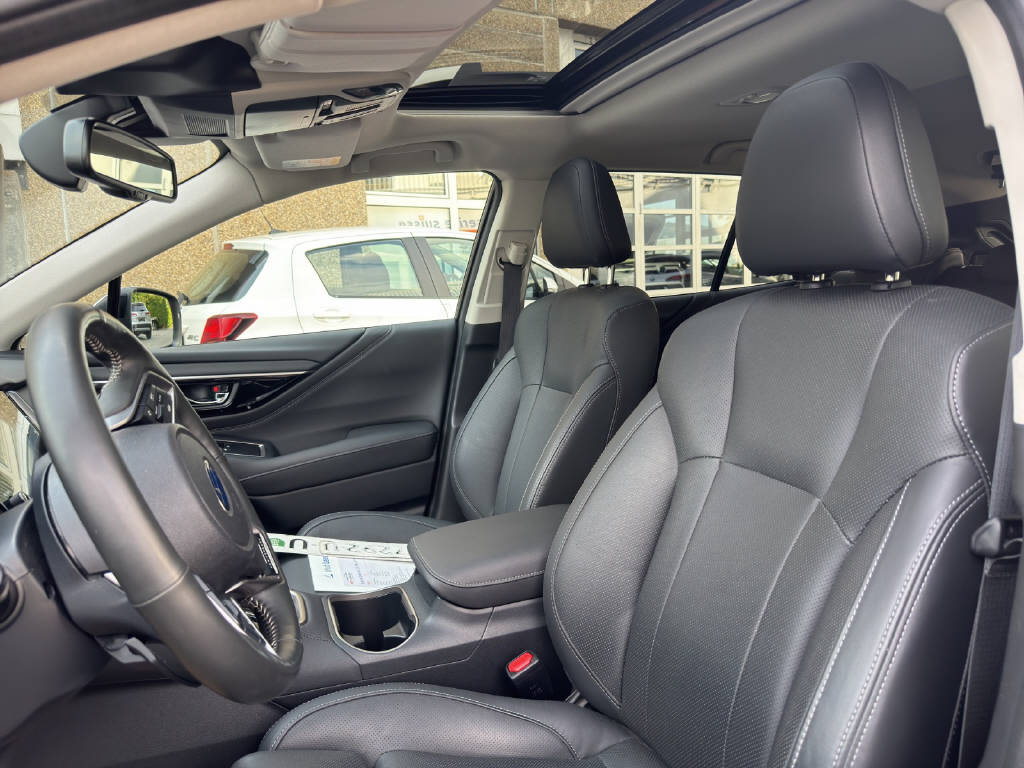SUBARU Outback 2.5i 30th Anniversary Edition-image-5