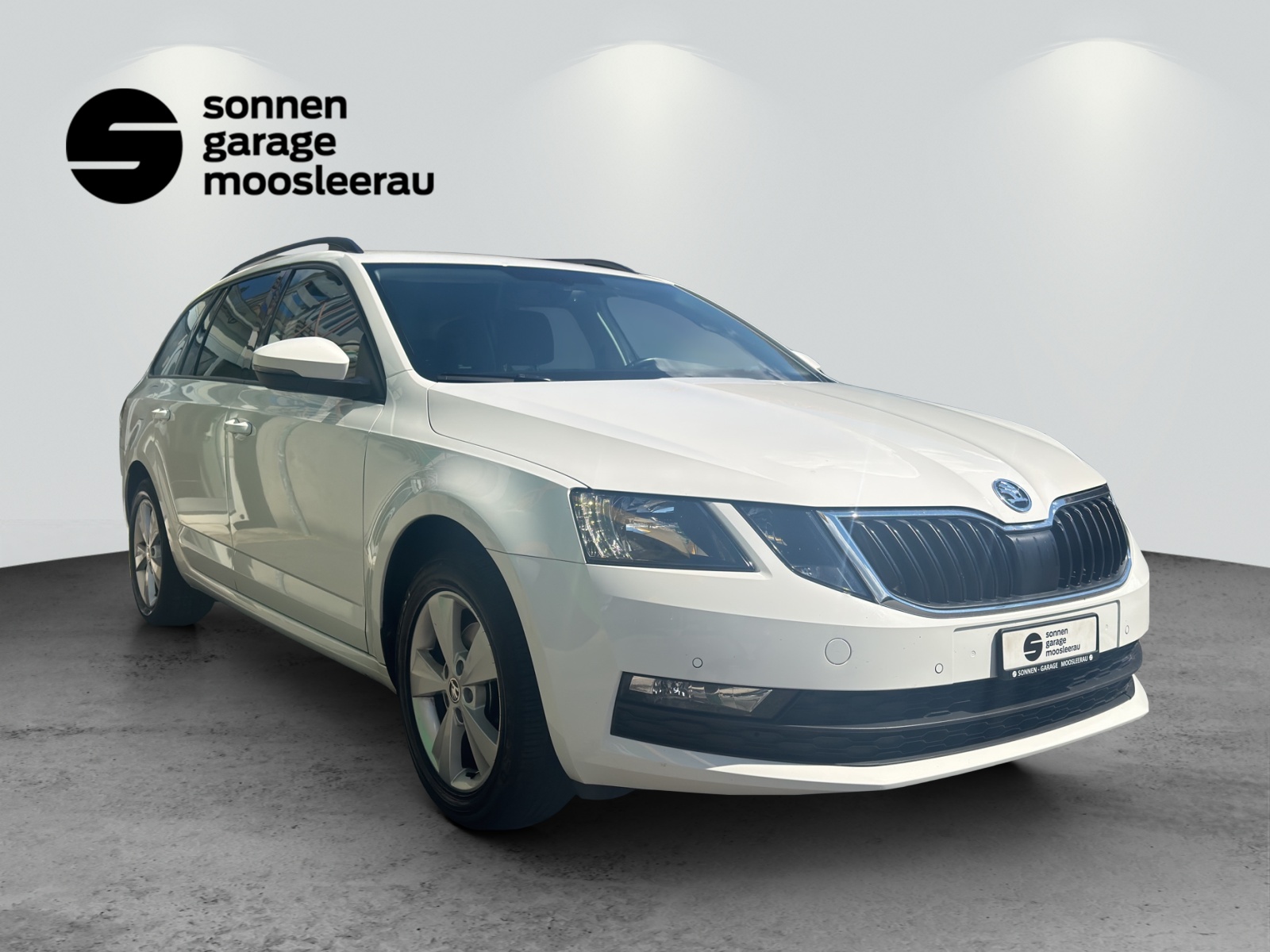SKODA Octavia Combi 1.5 TSI Style DSG-image-1