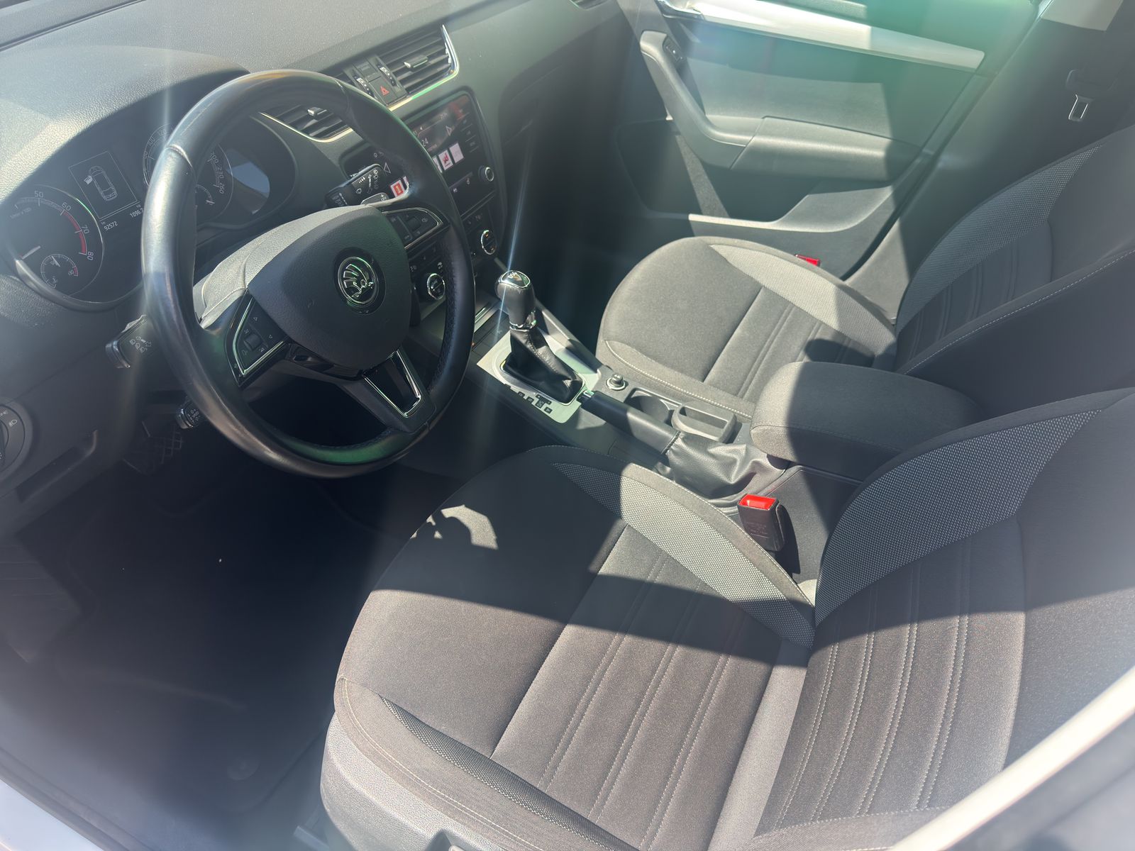 SKODA Octavia Combi 1.5 TSI Style DSG-image-6