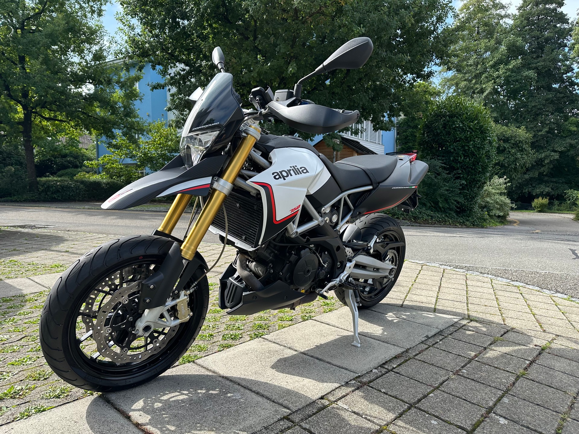 APRILIA Dorsoduro SMV 750-image-2
