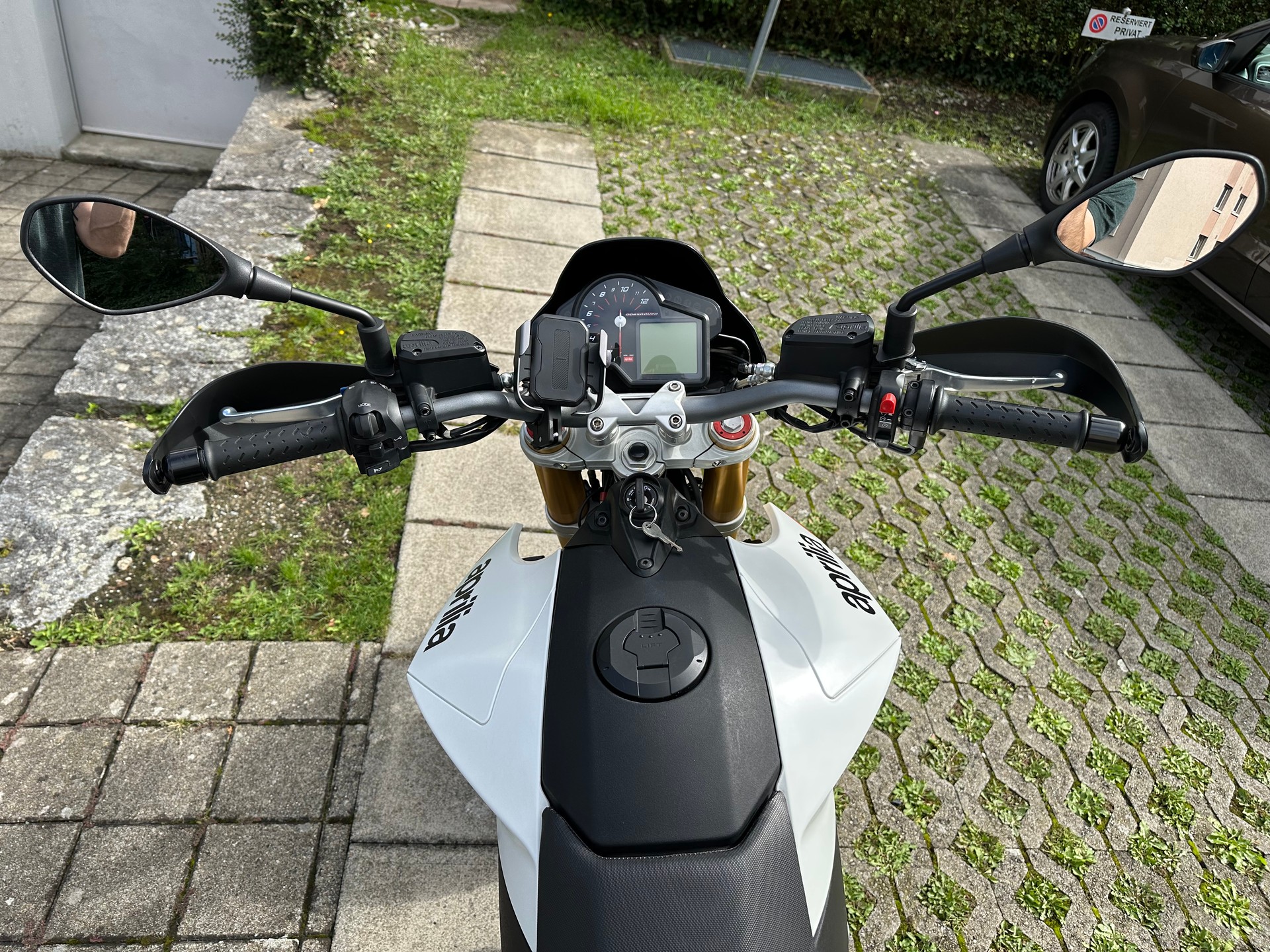 APRILIA Dorsoduro SMV 750-image-4