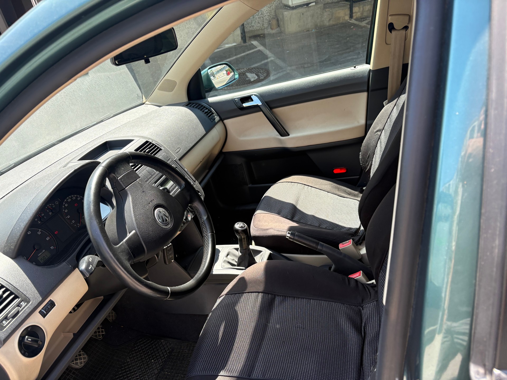 VW Polo 1.4 16V FSI Highline-image-8