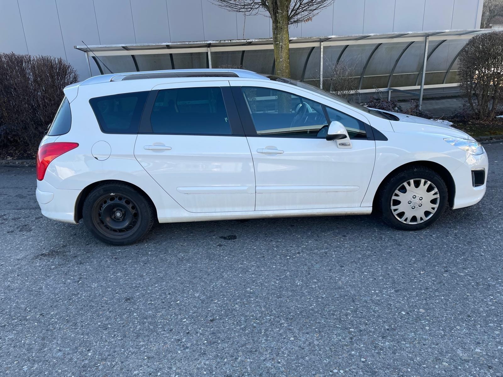 PEUGEOT 308 SW 1.6 HDI Business EGS6-image-2