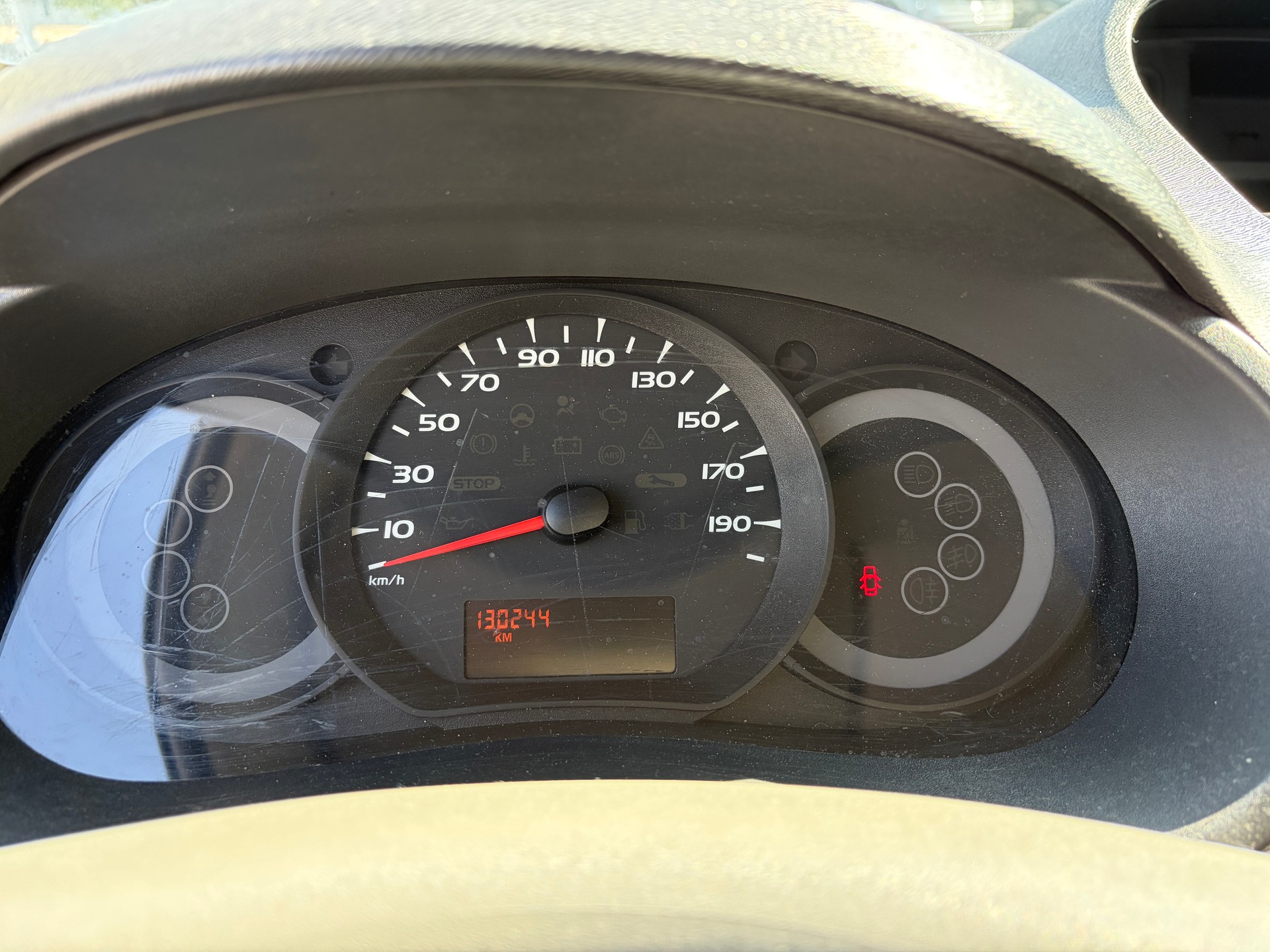 RENAULT Kangoo 1.6 90-image-9