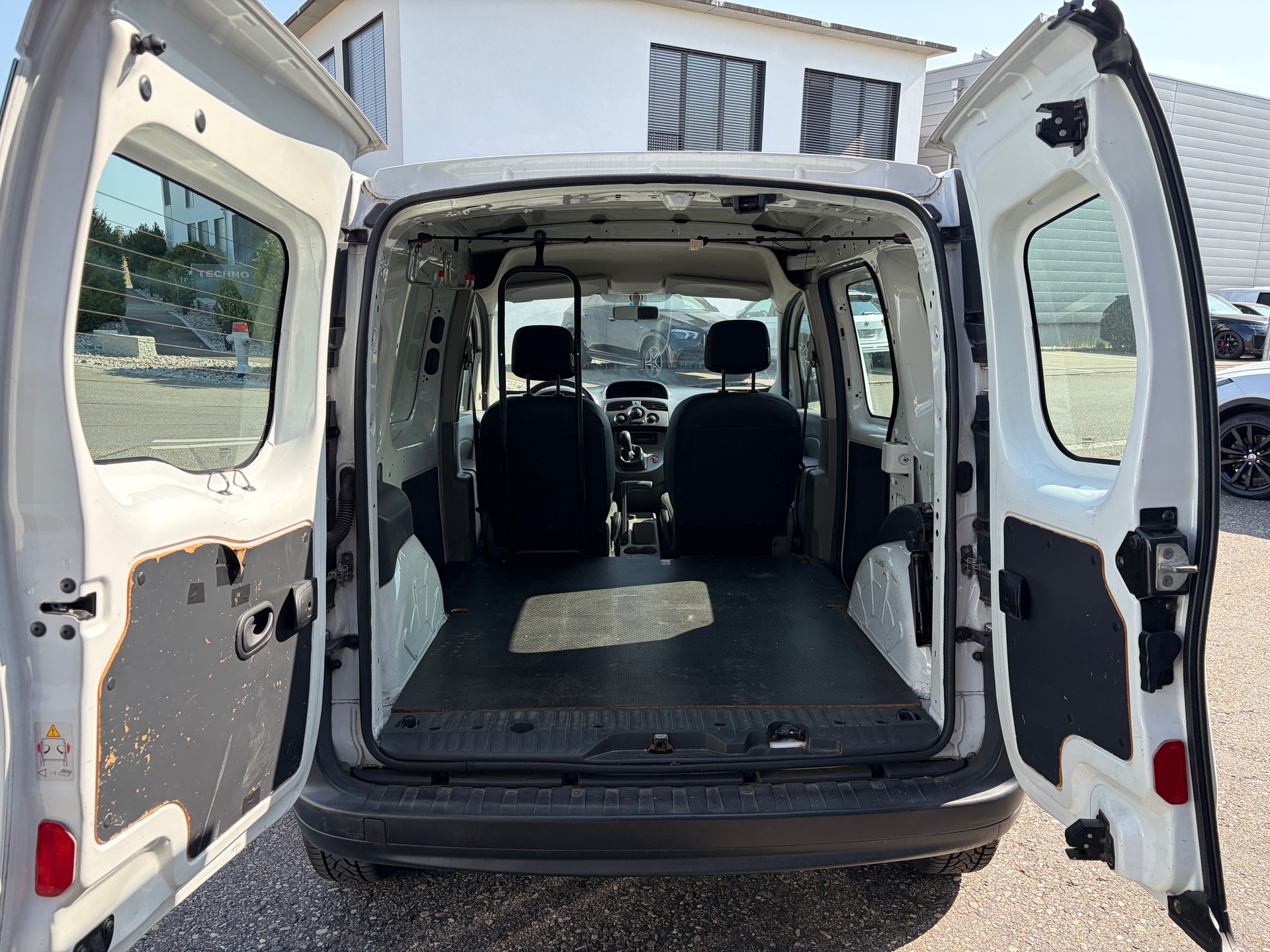 RENAULT Kangoo 1.6 90-image-12