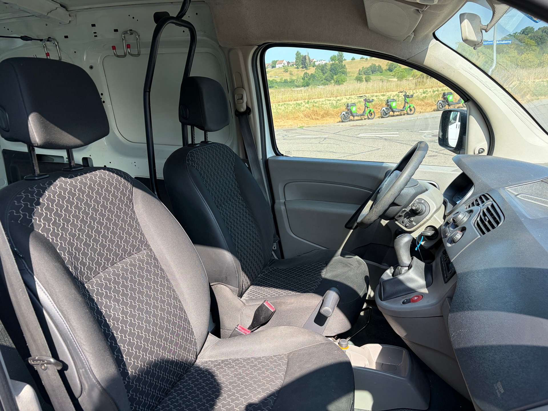 RENAULT Kangoo 1.6 90-image-14
