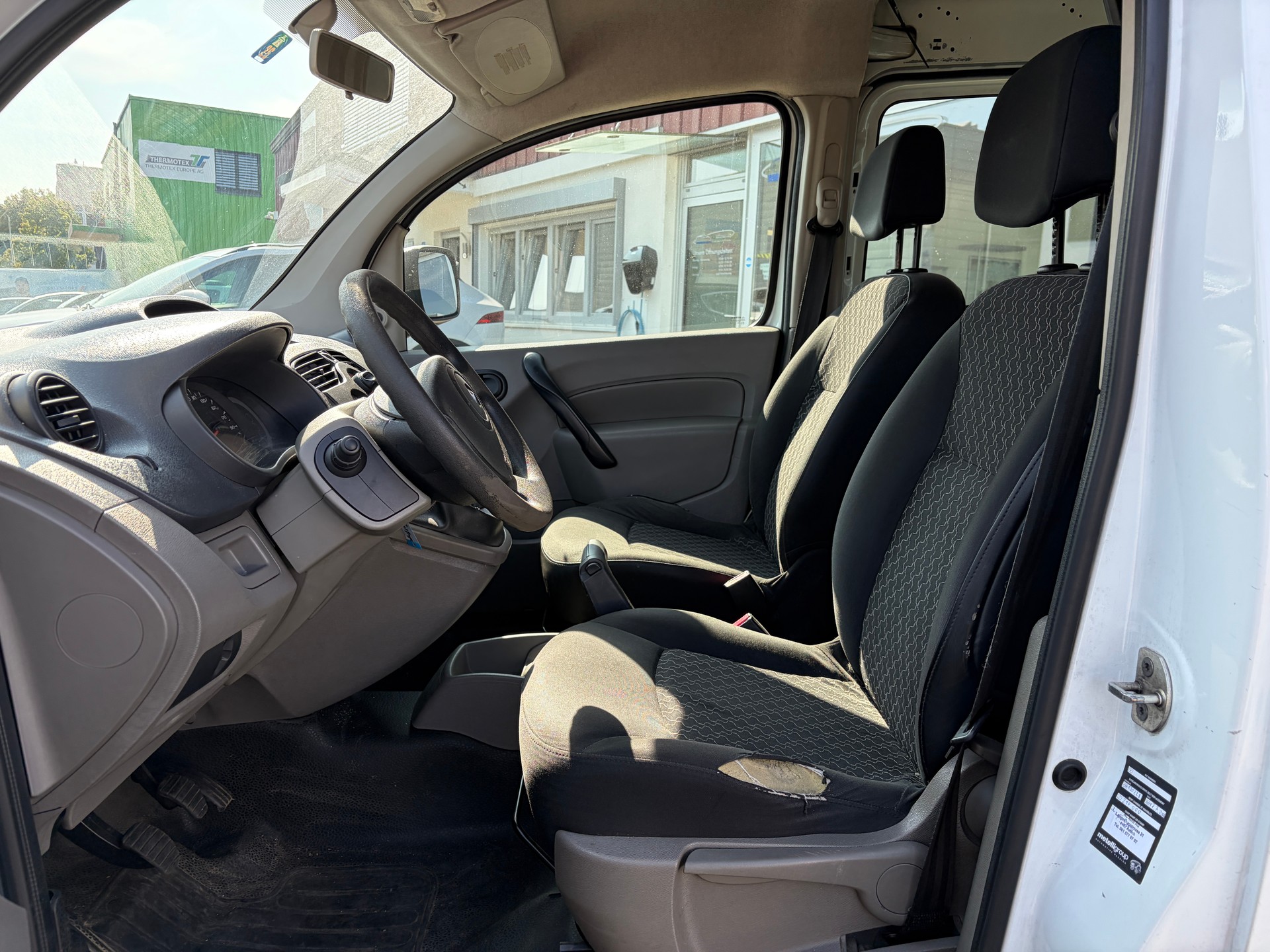 RENAULT Kangoo 1.6 90-image-8