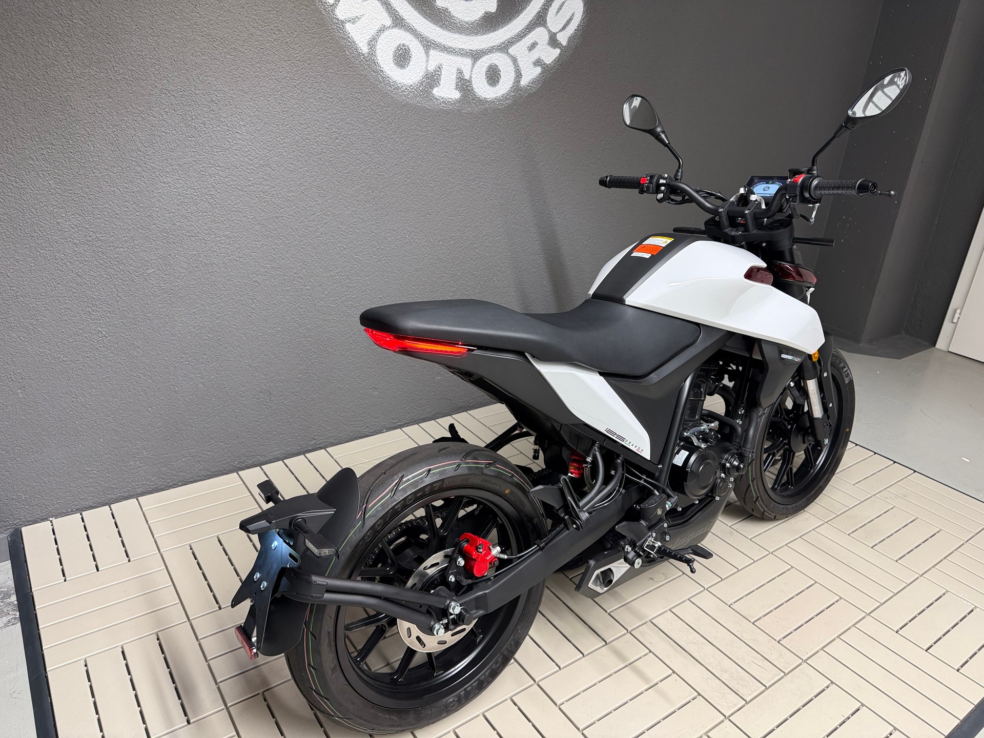 MALAGUTI Drakon 125 ABS-image-8