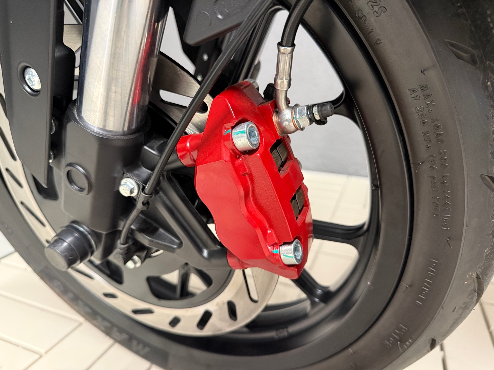 MALAGUTI Drakon 125 ABS-image-10
