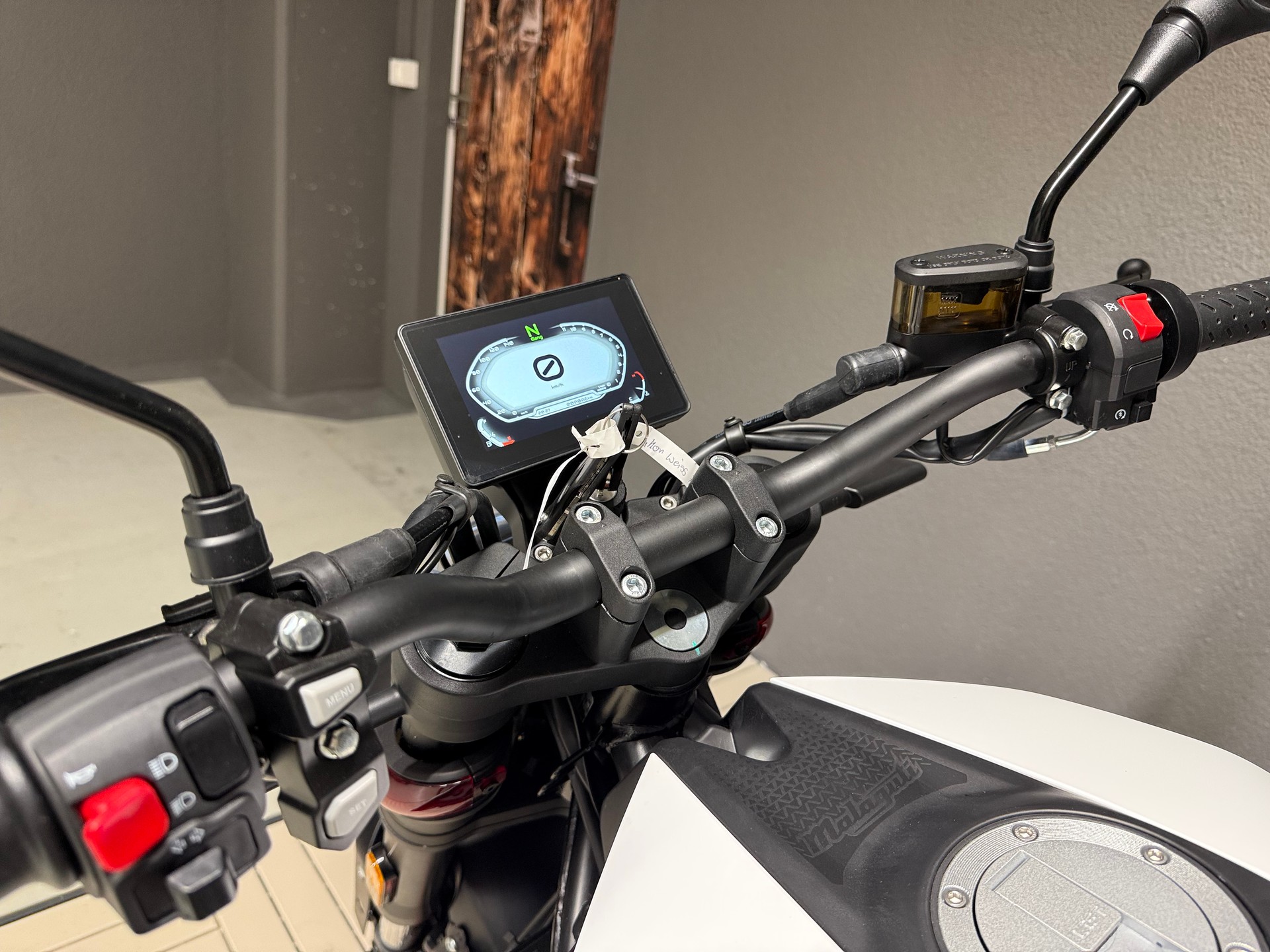 MALAGUTI Drakon 125 ABS-image-4