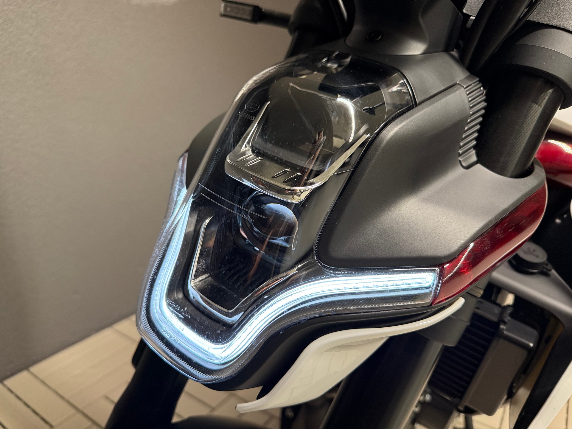 MALAGUTI Drakon 125 ABS-image-11