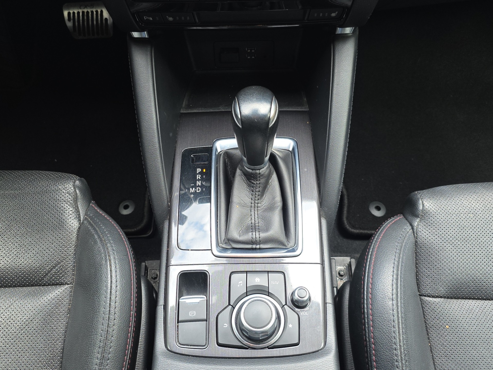 MAZDA CX-5 2.2 D HP Revolution AWD Automatic-image-13