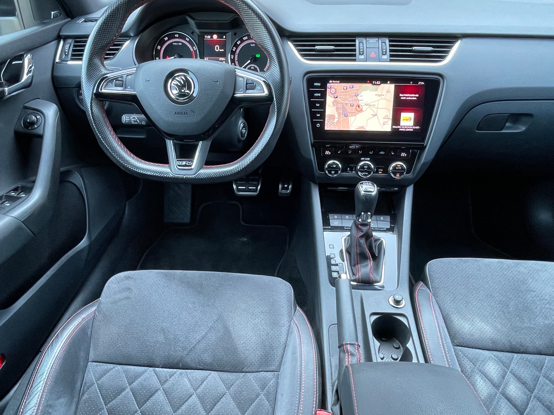 SKODA Octavia Combi 2.0 TSI RS 245 DSG-image-13