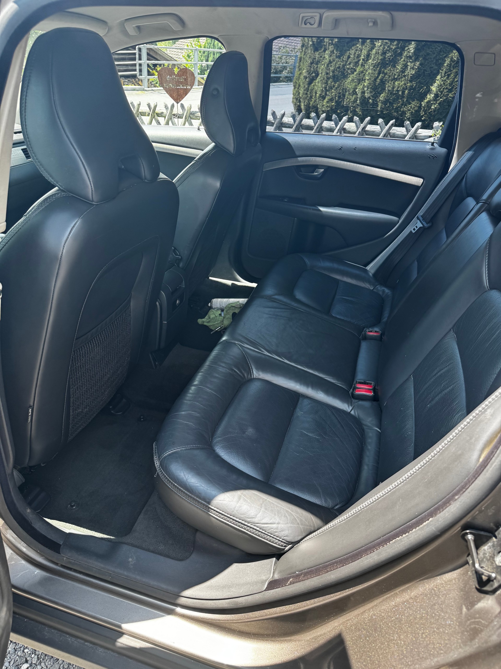 VOLVO 2.4 D5 Summum AWD-image-2