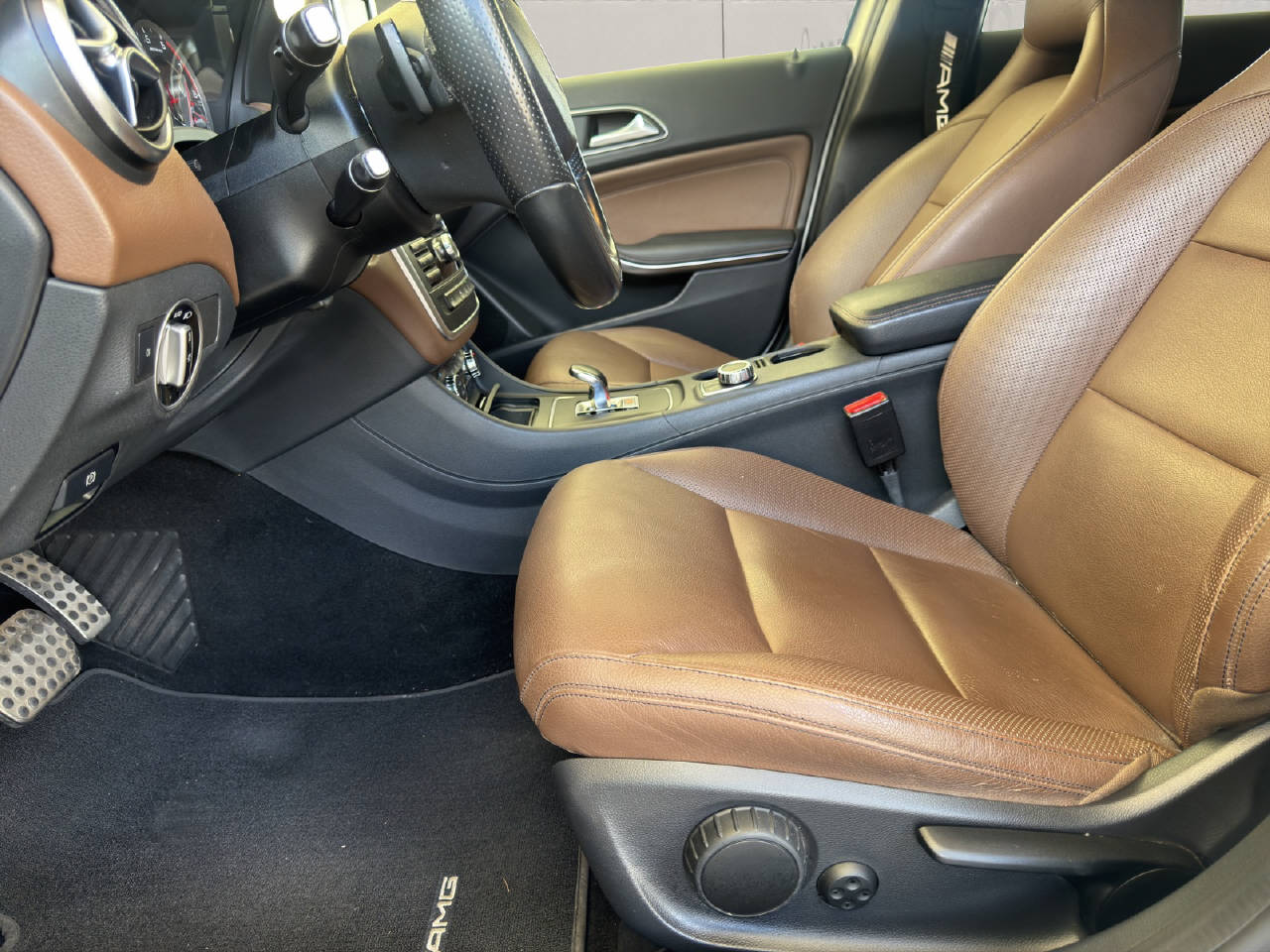 MERCEDES-BENZ A-Klasse W176 A 45 AMG 4matic 4x4 360PS-image-9