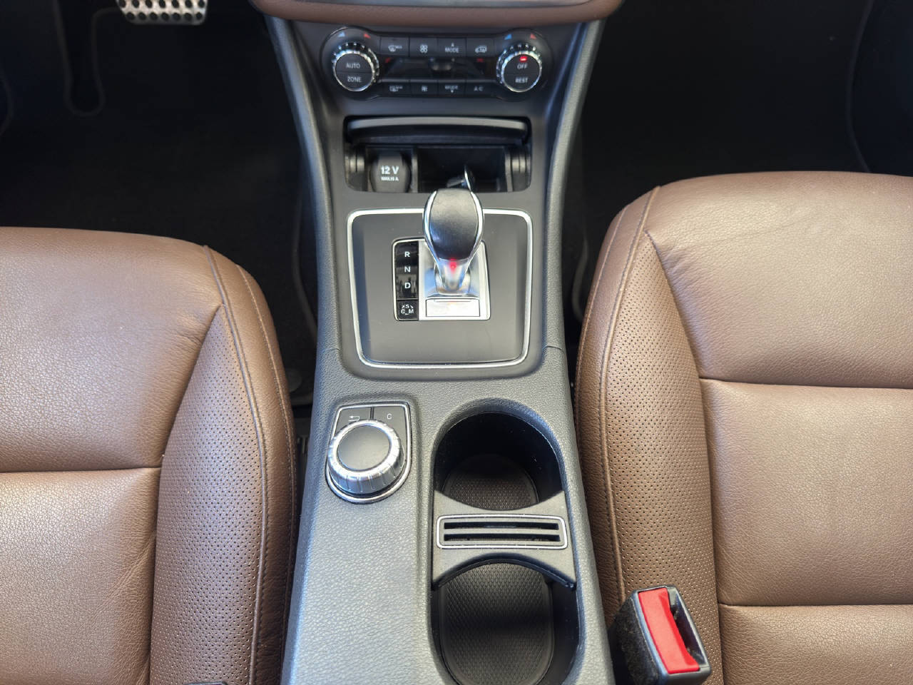 MERCEDES-BENZ A-Klasse W176 A 45 AMG 4matic 4x4 360PS-image-10