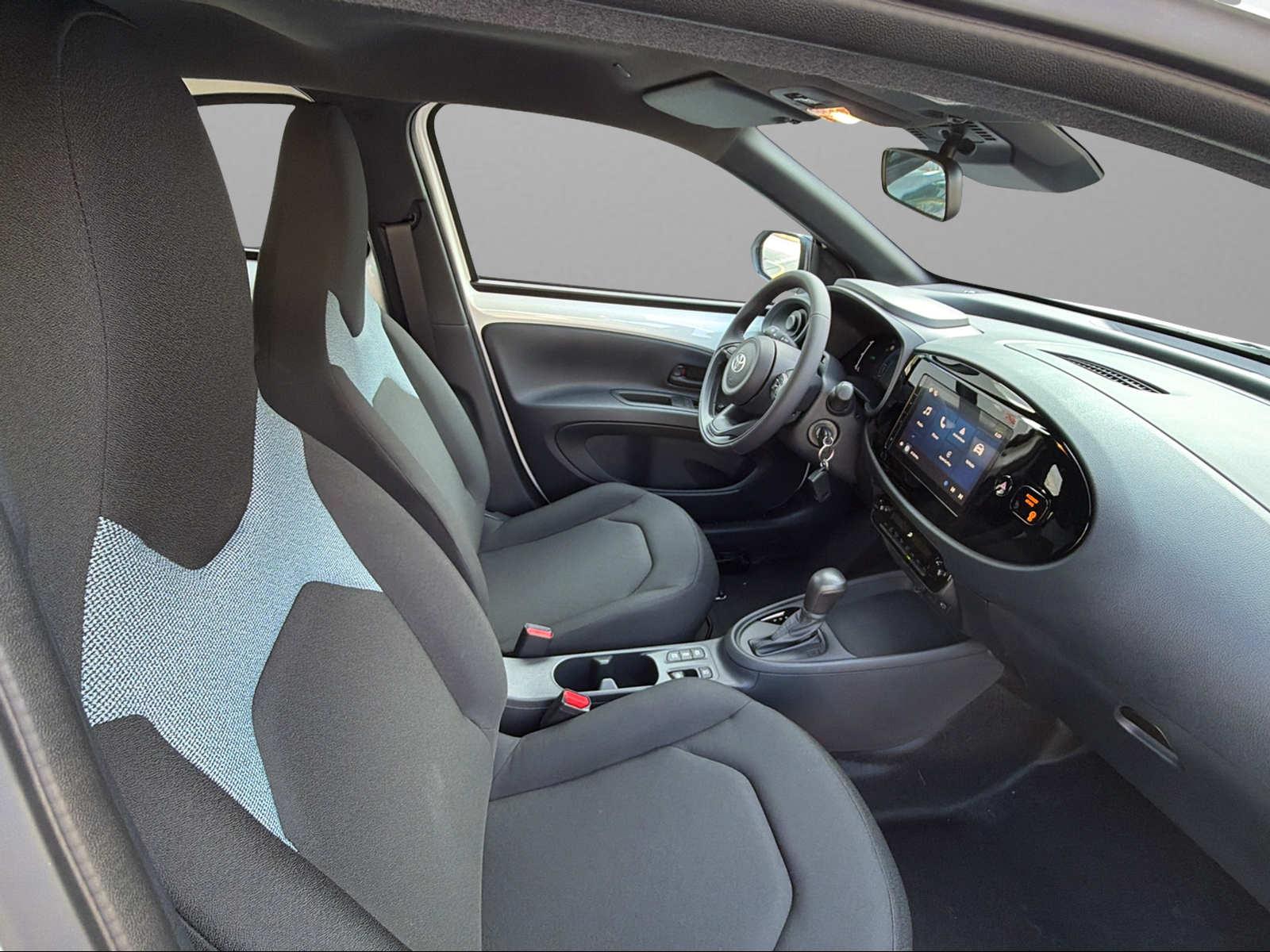 TOYOTA Aygo X 1.5 VVT-i HSD Comfort-image-6