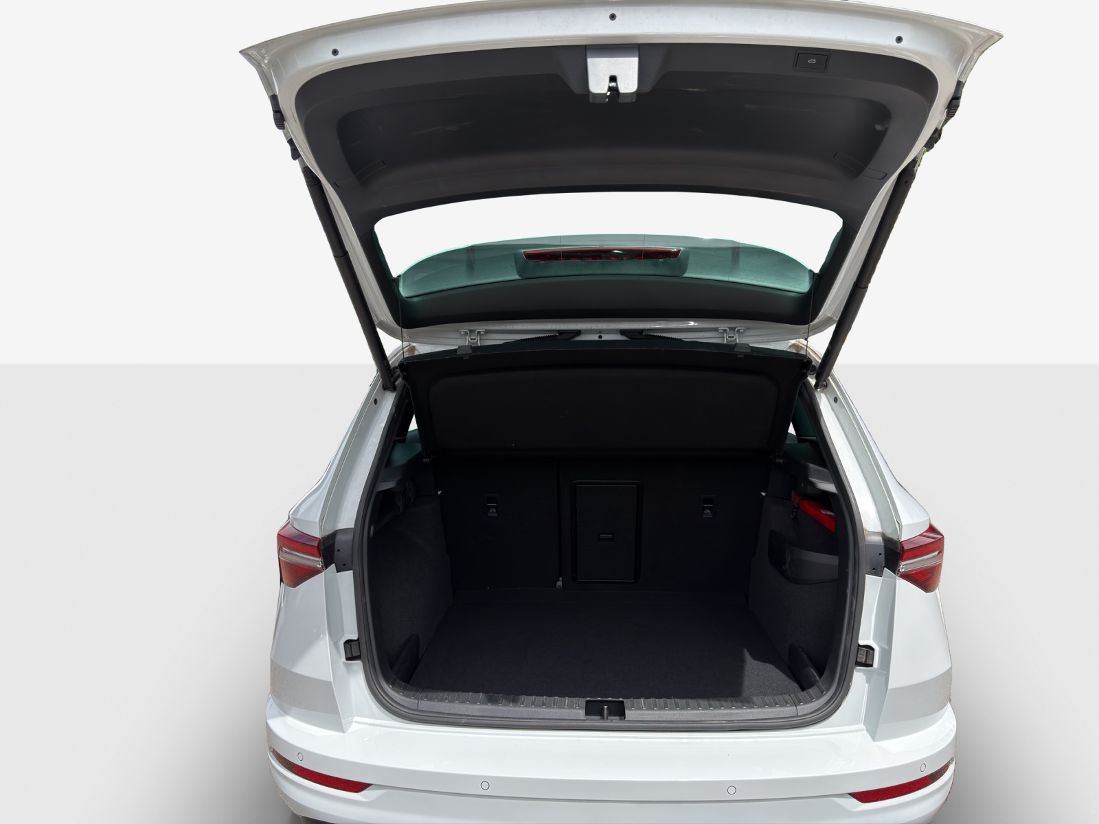 SKODA Karoq 2.0 TDI CR Sport Line 4x4 DSG-image-12