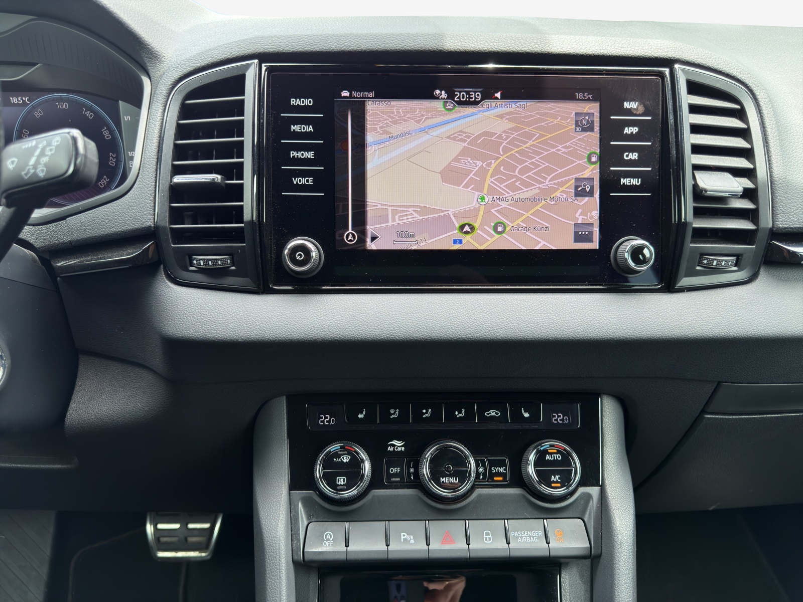 SKODA Karoq 2.0 TDI CR Sport Line 4x4 DSG-image-10