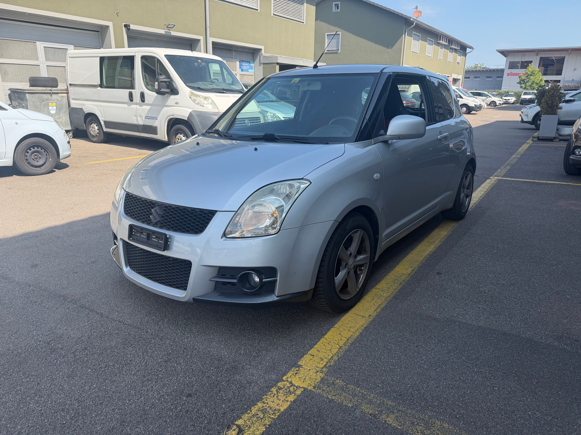 SUZUKI Swift 1.6i 16V Sport-image-2