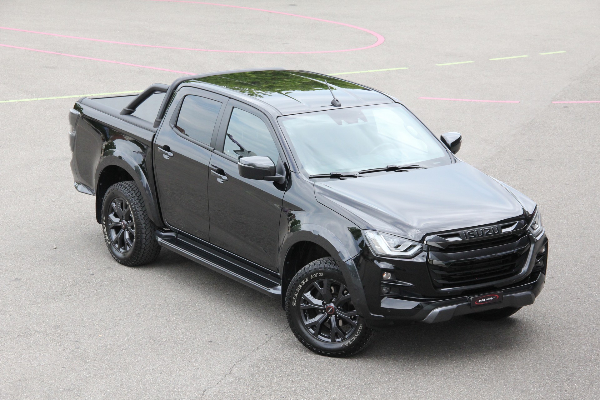 ISUZU D-MAX 1.9 CrewCab N60FF 4x4 AT **V-CROSS-EDITION** **3500kg-ANHÄNGERKUPPLUNG** *ÜBERROLLBÜGEL* *LEDER* 5-JAHRE-GARANTIE-image-0